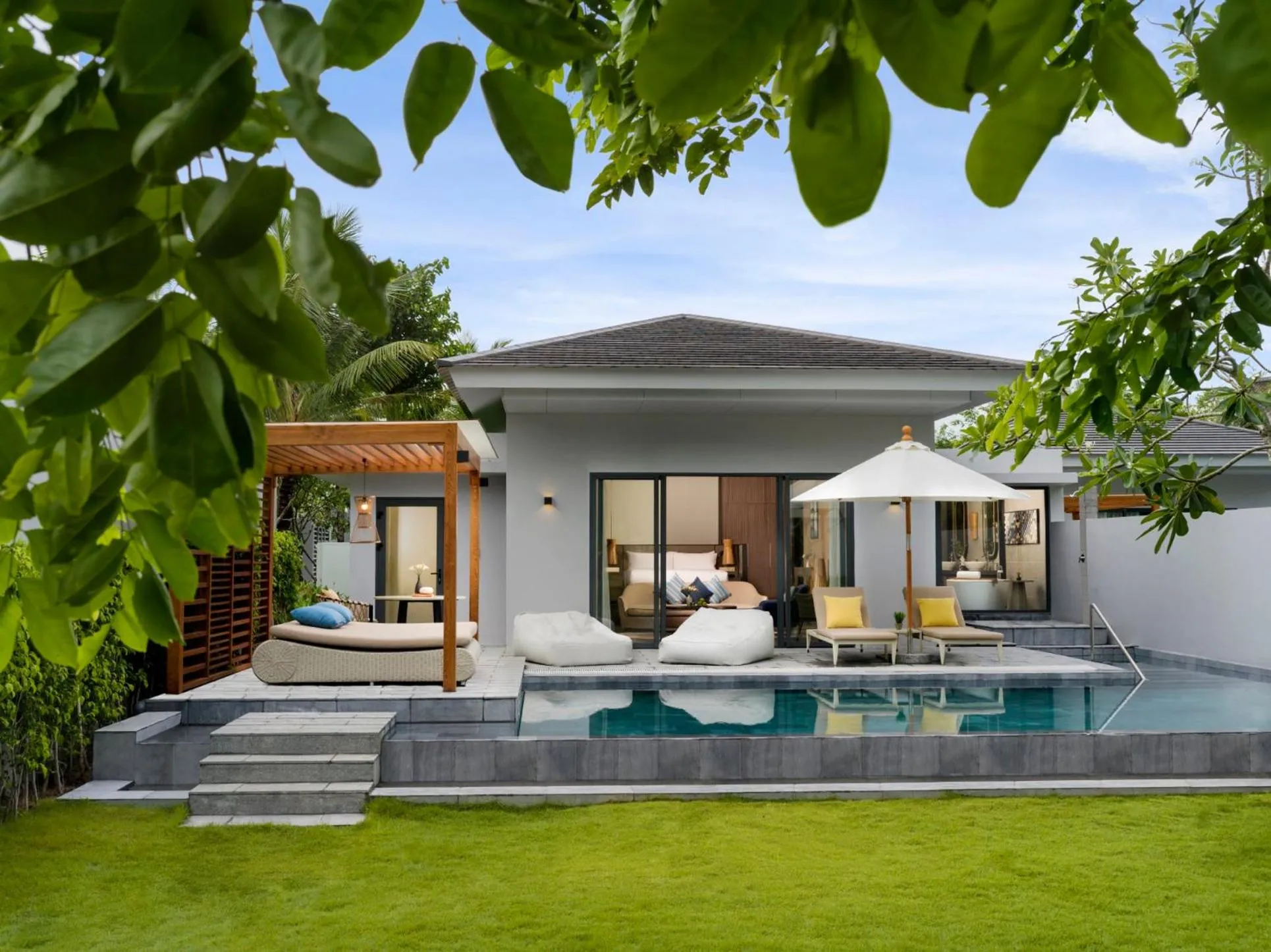 Photo of the whole room in Crowne Plaza Phu Quoc Starbay by IHG