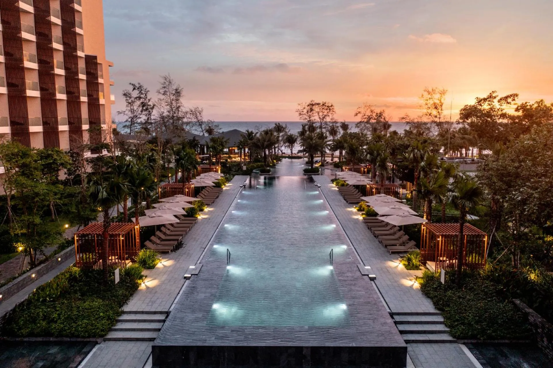 Swimming pool in Crowne Plaza Phu Quoc Starbay by IHG