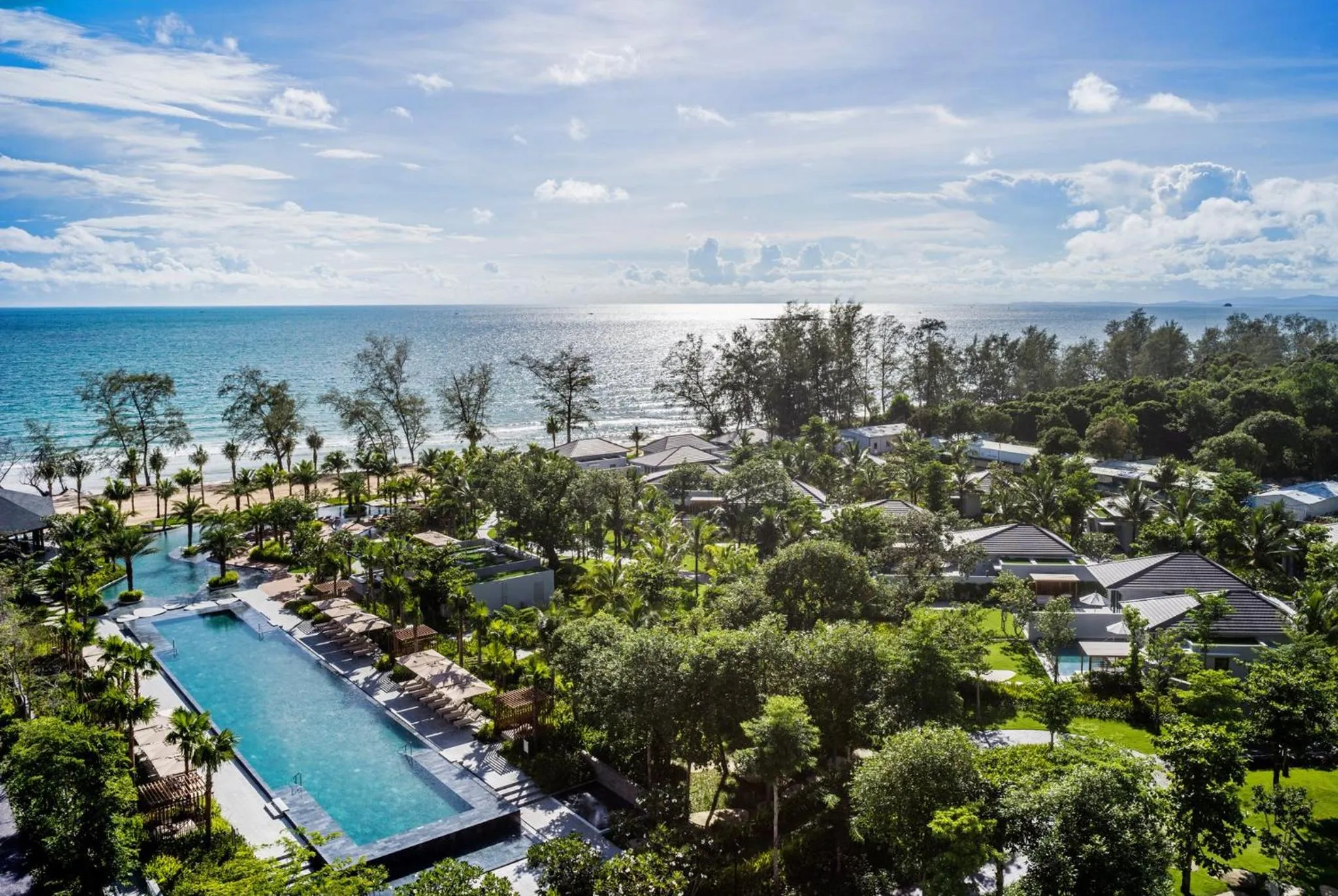 Swimming pool in Crowne Plaza Phu Quoc Starbay by IHG