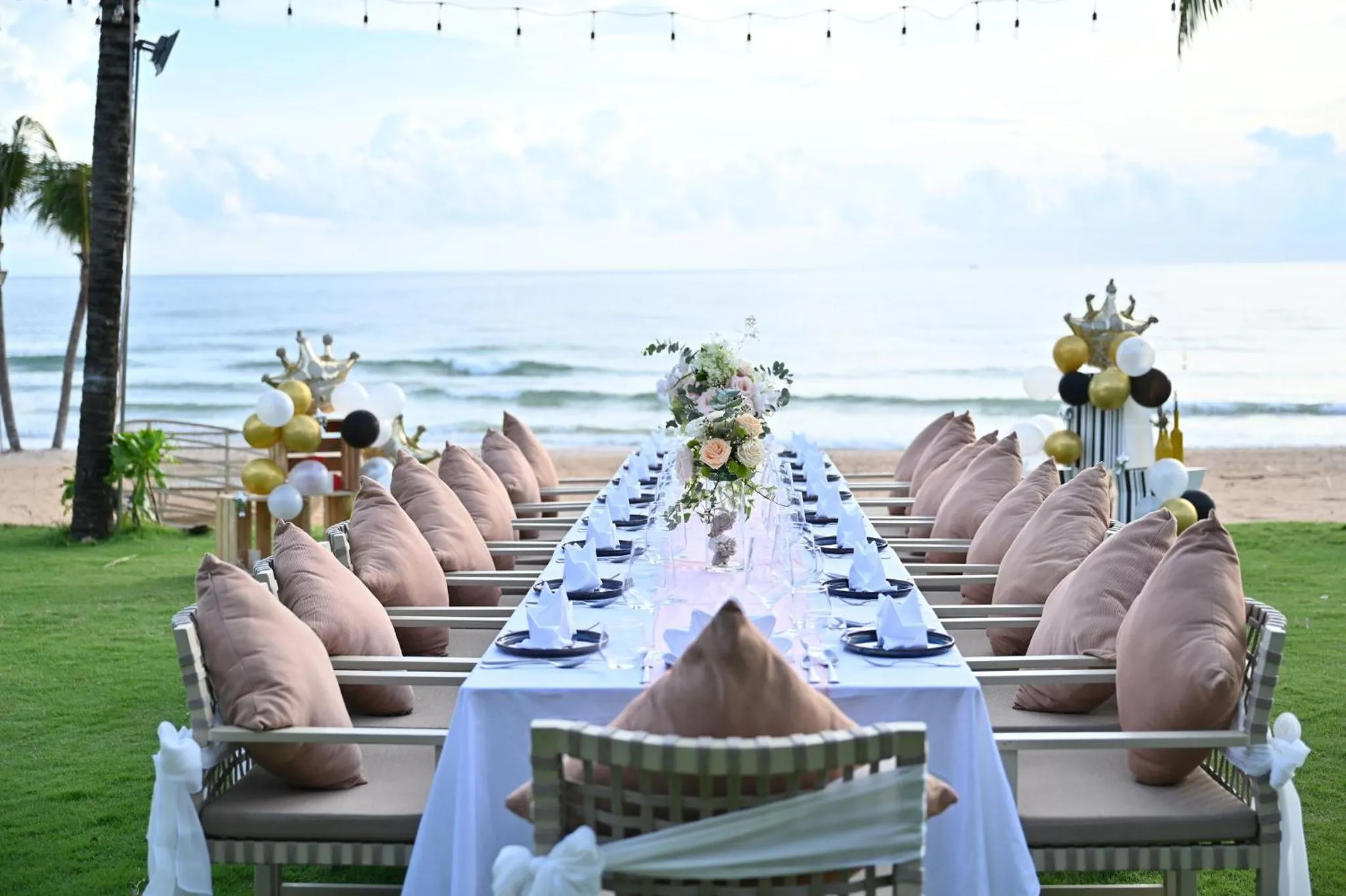 Restaurant/places to eat in Crowne Plaza Phu Quoc Starbay by IHG