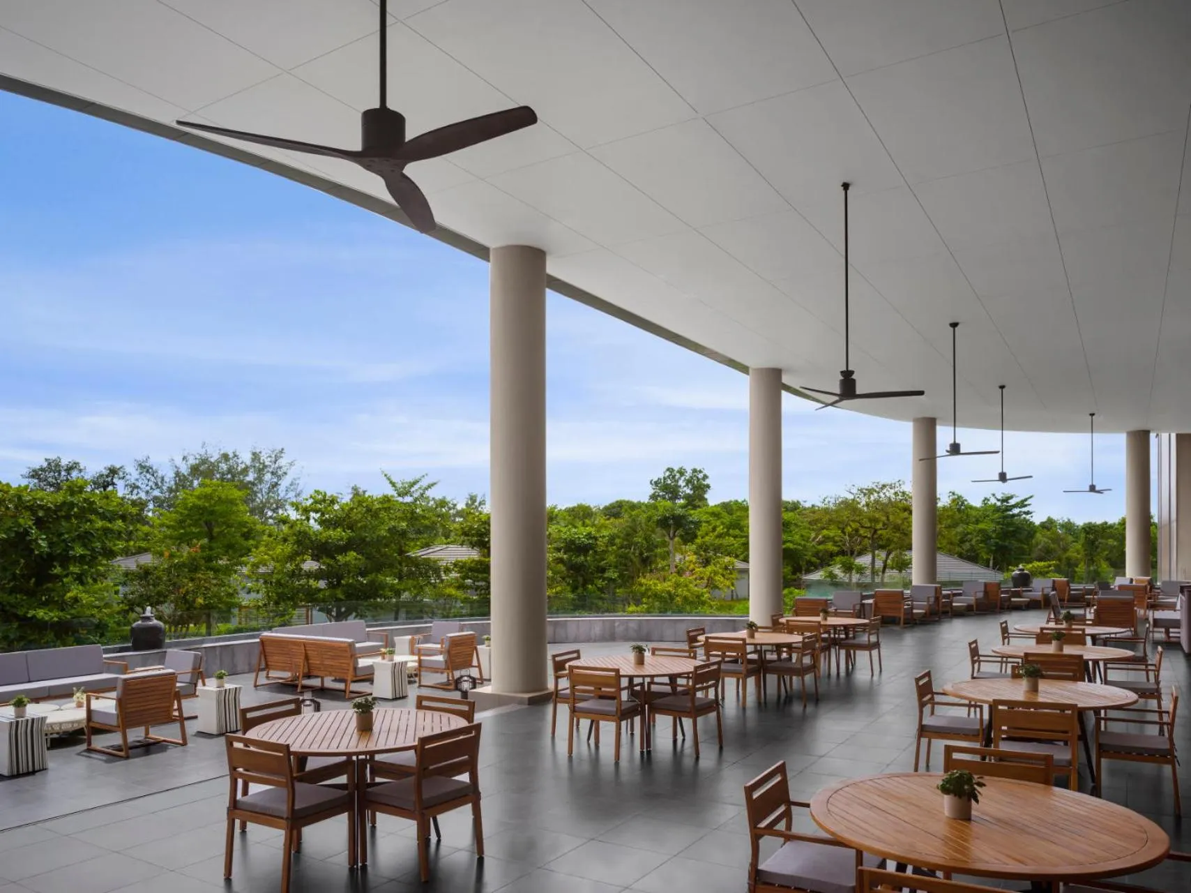 Balcony/Terrace in Crowne Plaza Phu Quoc Starbay by IHG