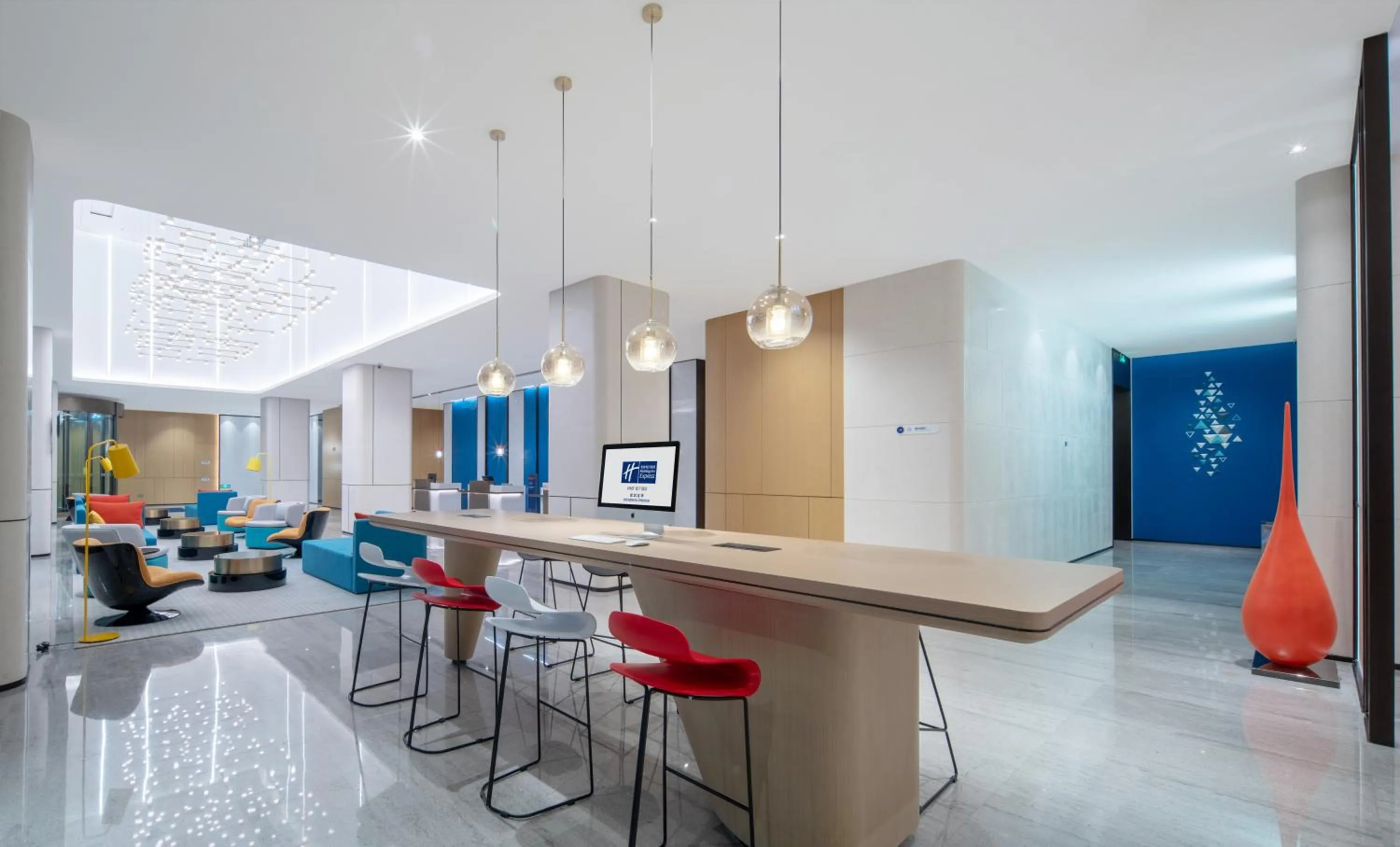 Business facilities in Holiday Inn Express Shenzhen Longhua by IHG