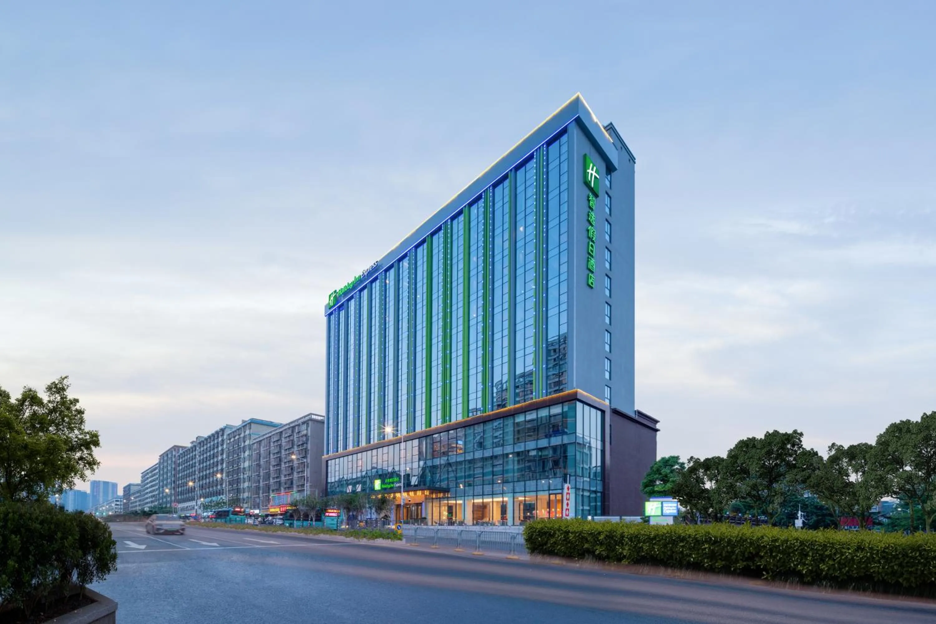 Property building in Holiday Inn Express Shenzhen Longhua by IHG