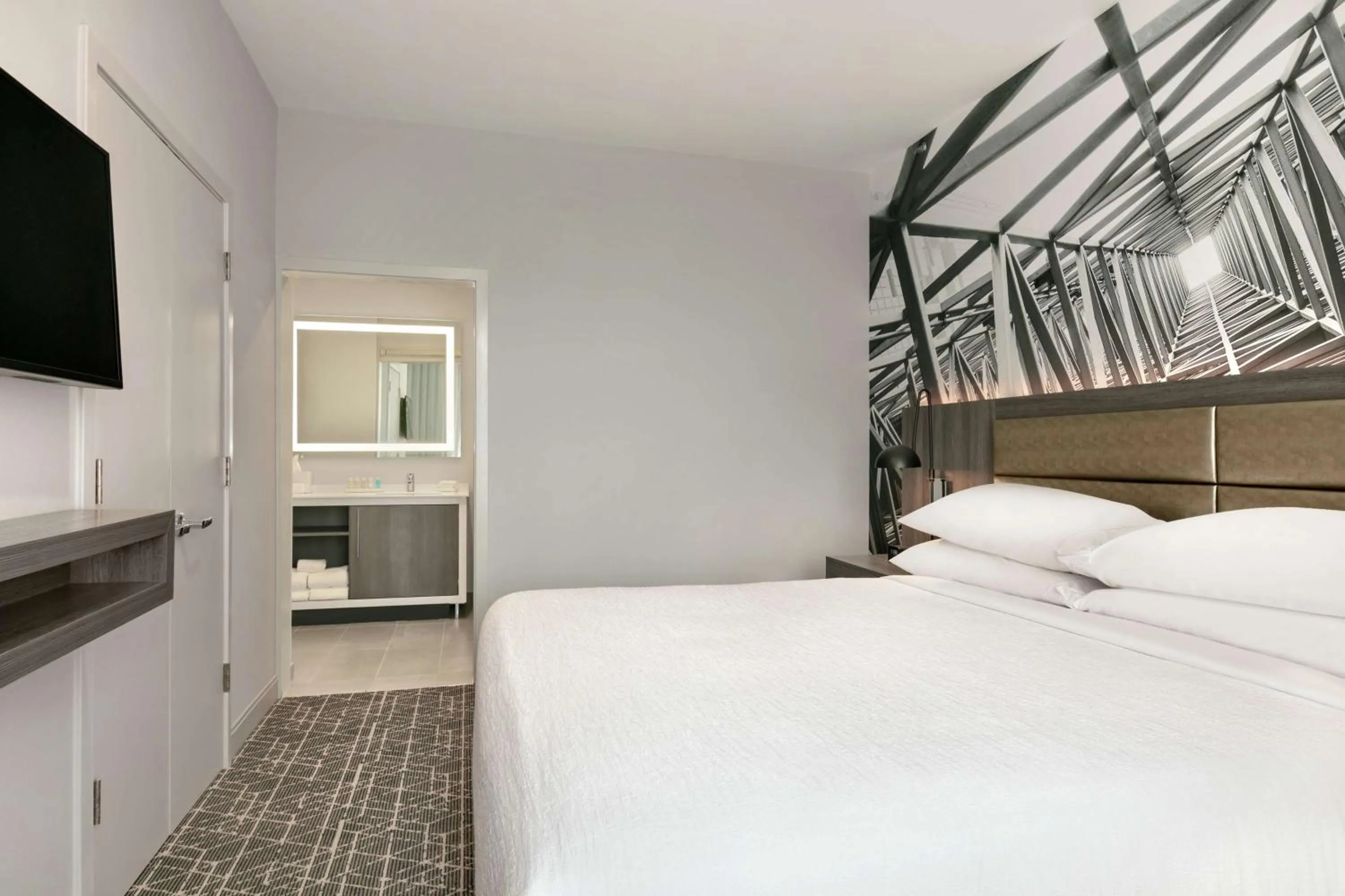 Bed in Embassy Suites by Hilton Atlanta Midtown