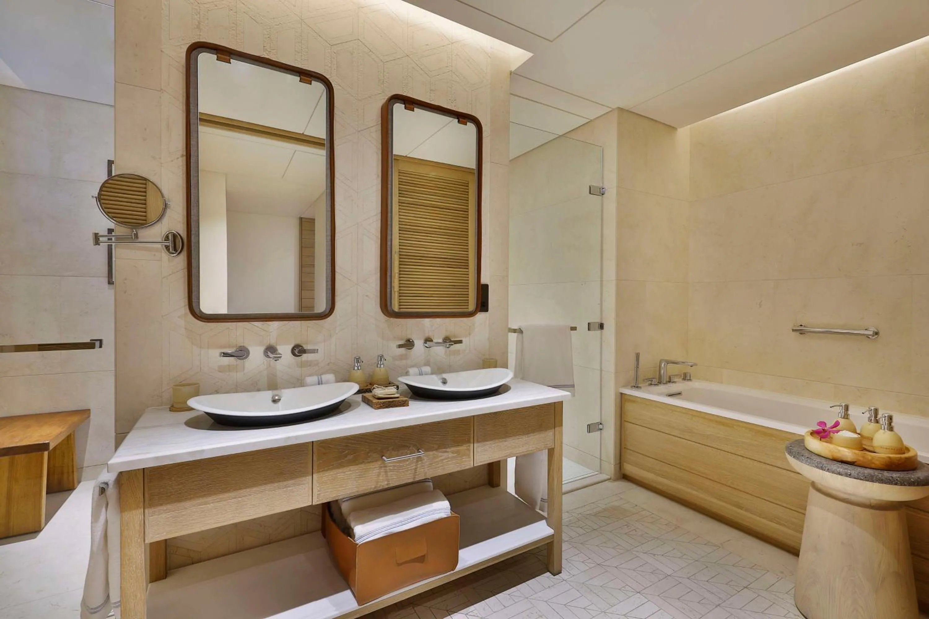 Bathroom in Mango House Seychelles, LXR Hotels & Resorts