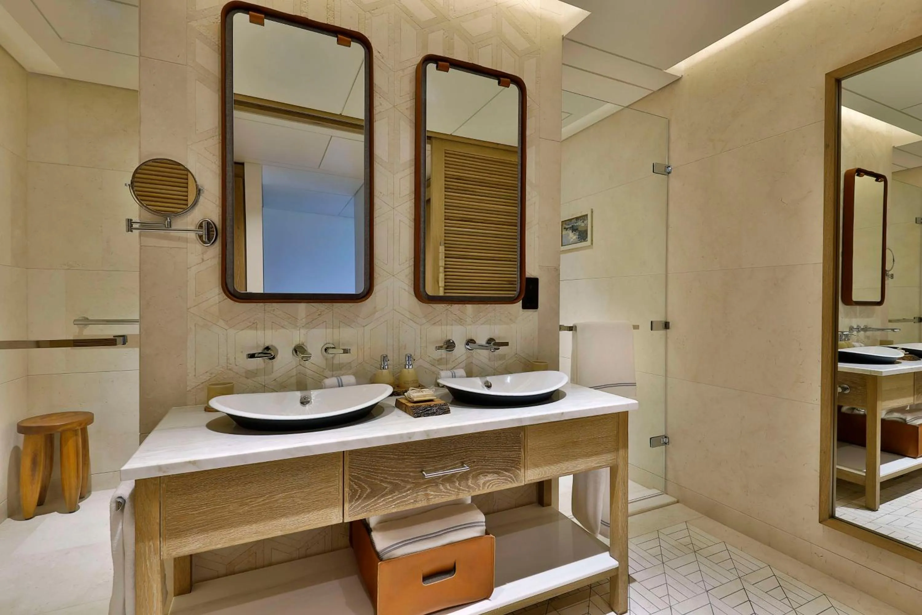 Bathroom in Mango House Seychelles, LXR Hotels & Resorts