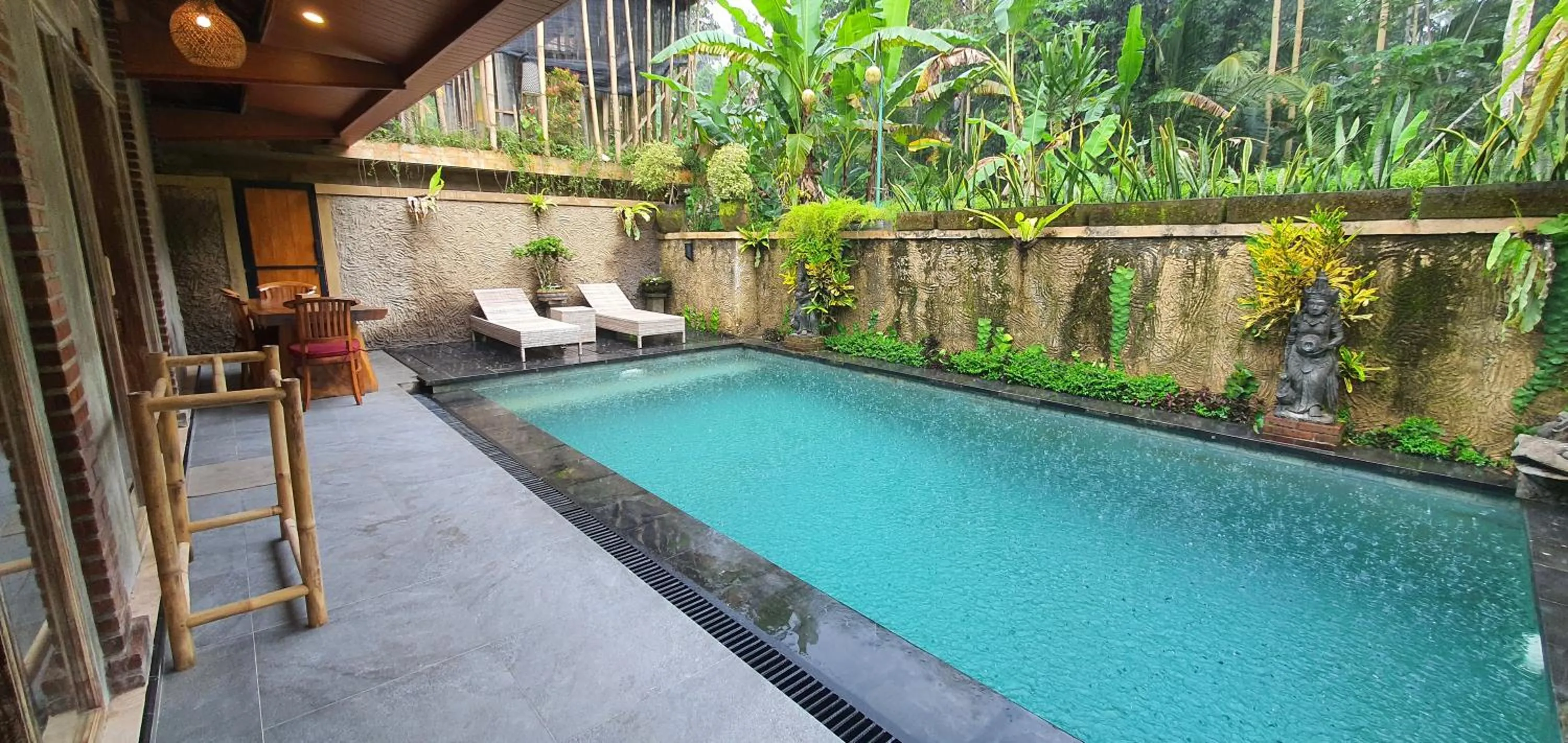 Pool view in Prayatna Villas