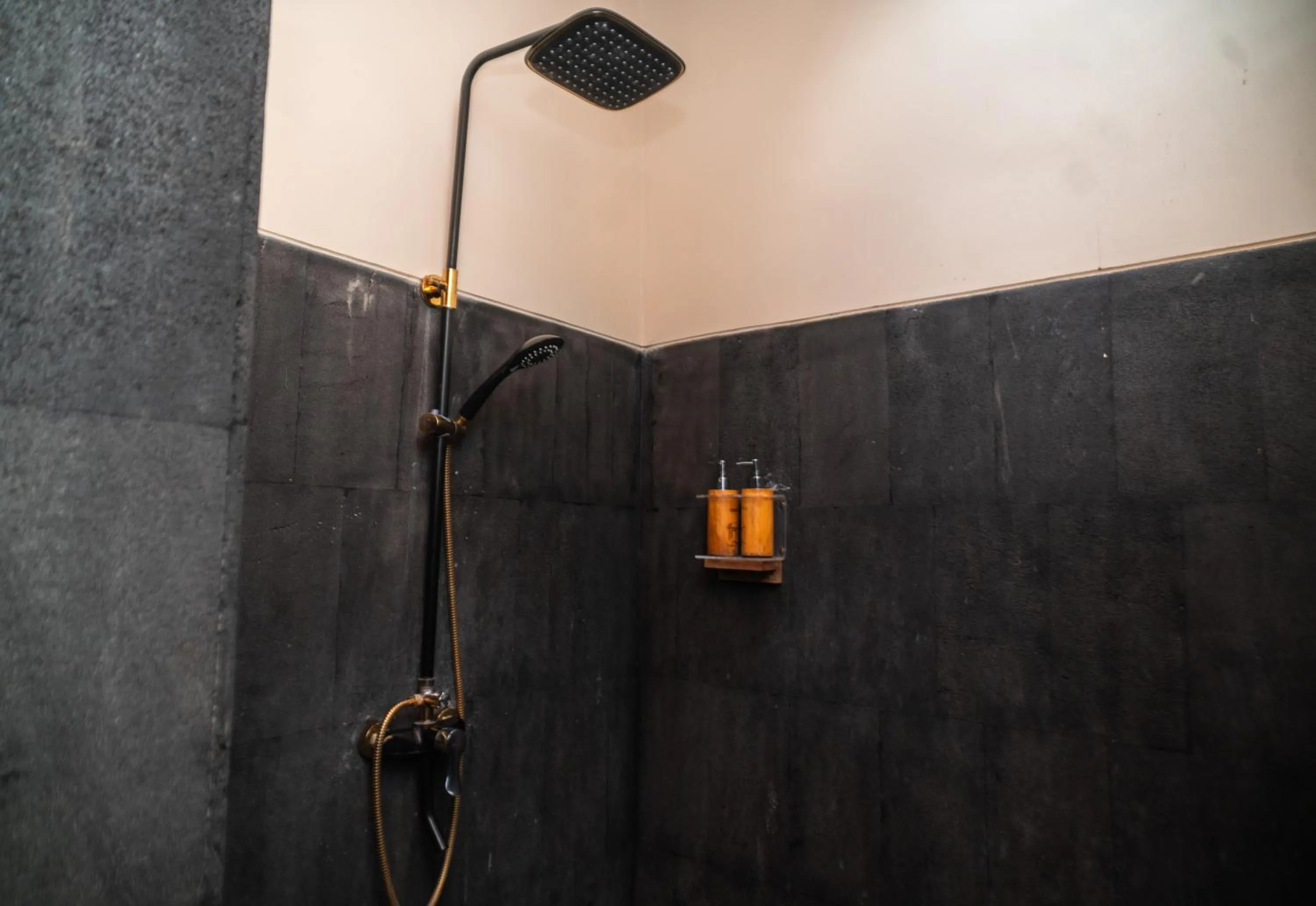 Shower in Prayatna Villas