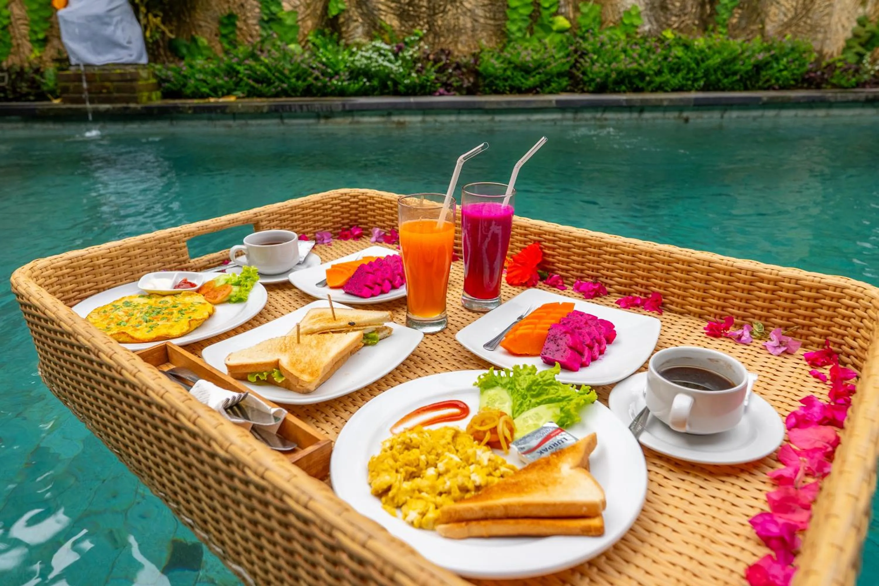 Breakfast in Prayatna Villas