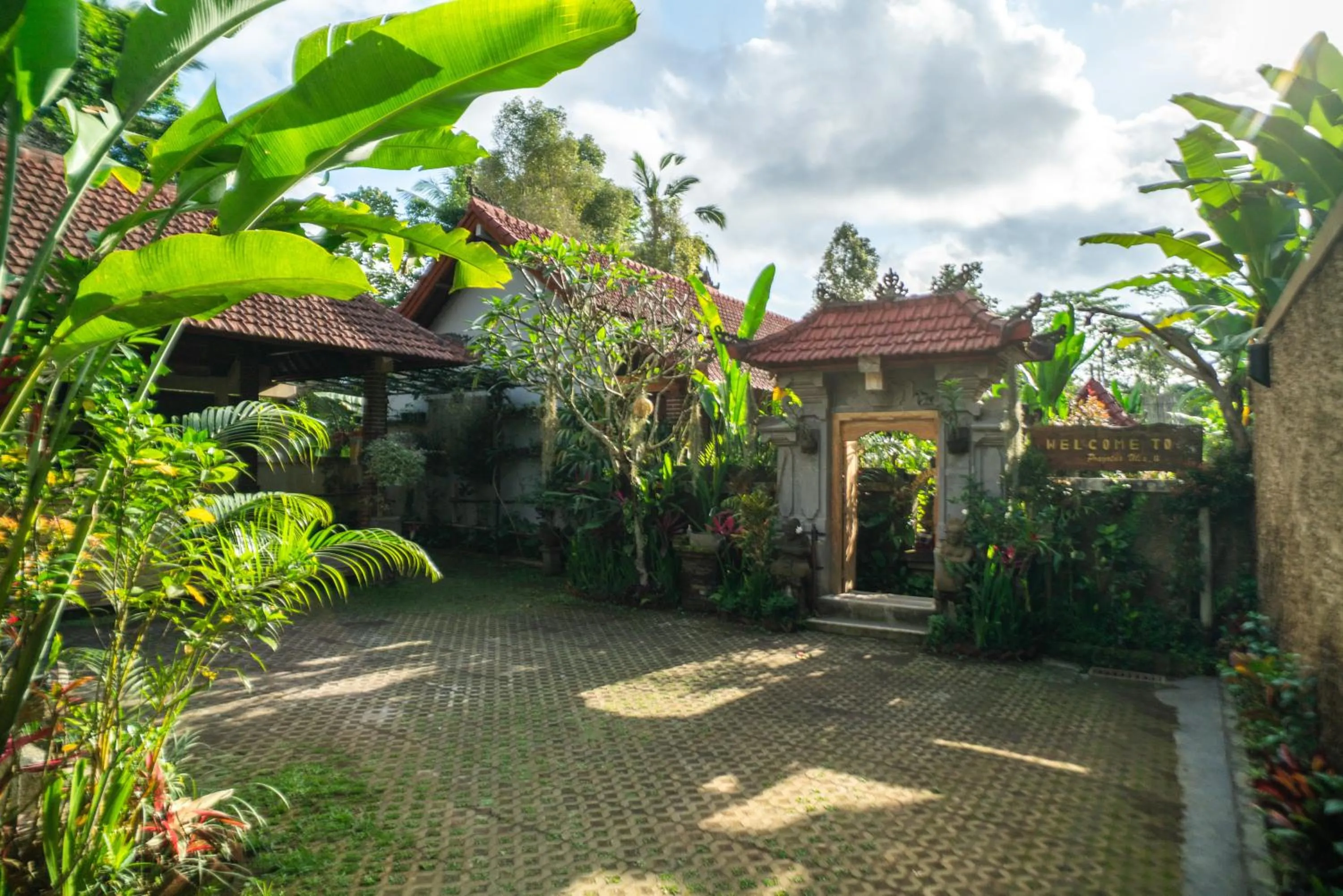 Parking in Prayatna Villas