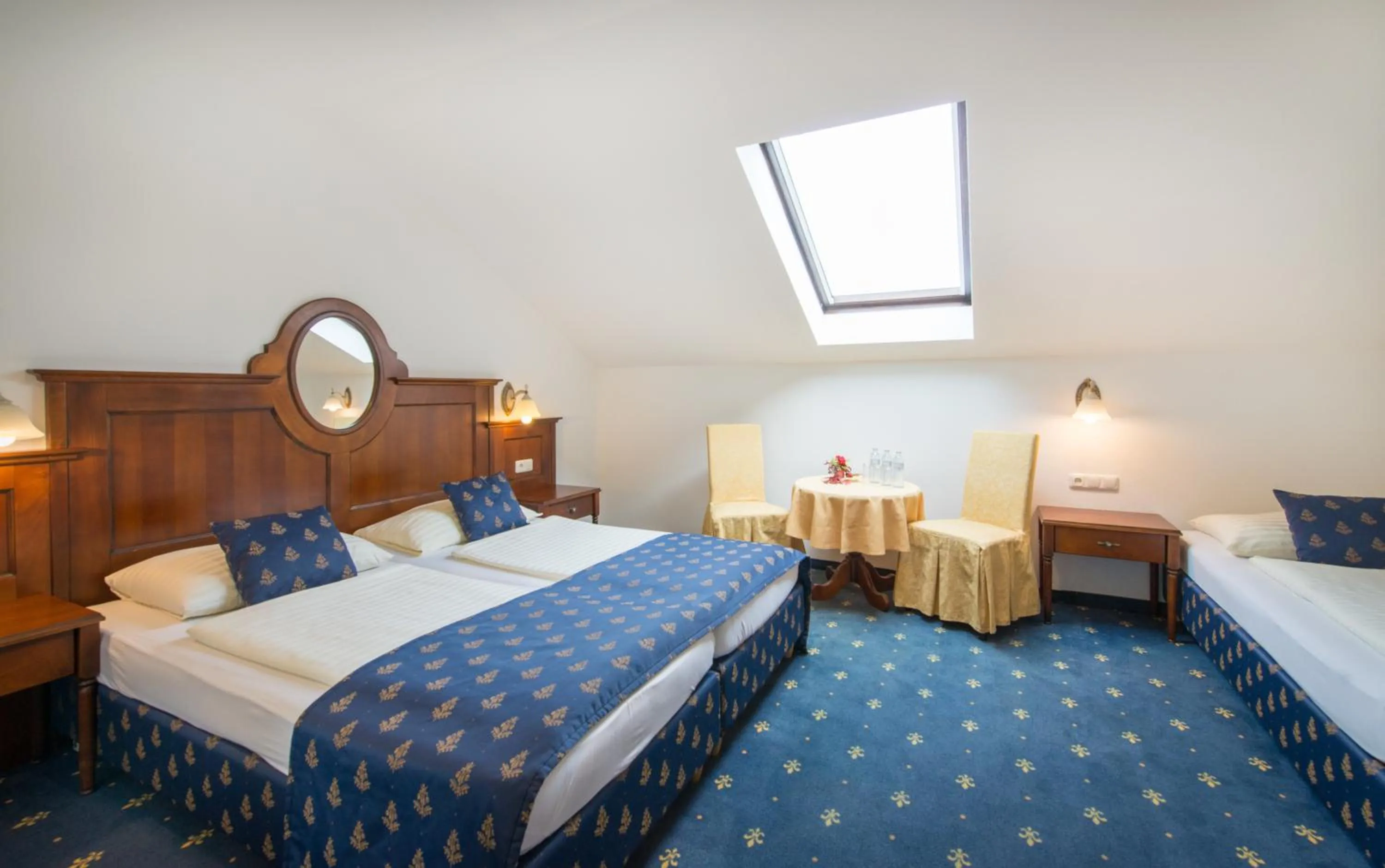 Photo of the whole room, Bed in Hotel Bayrischer Hof