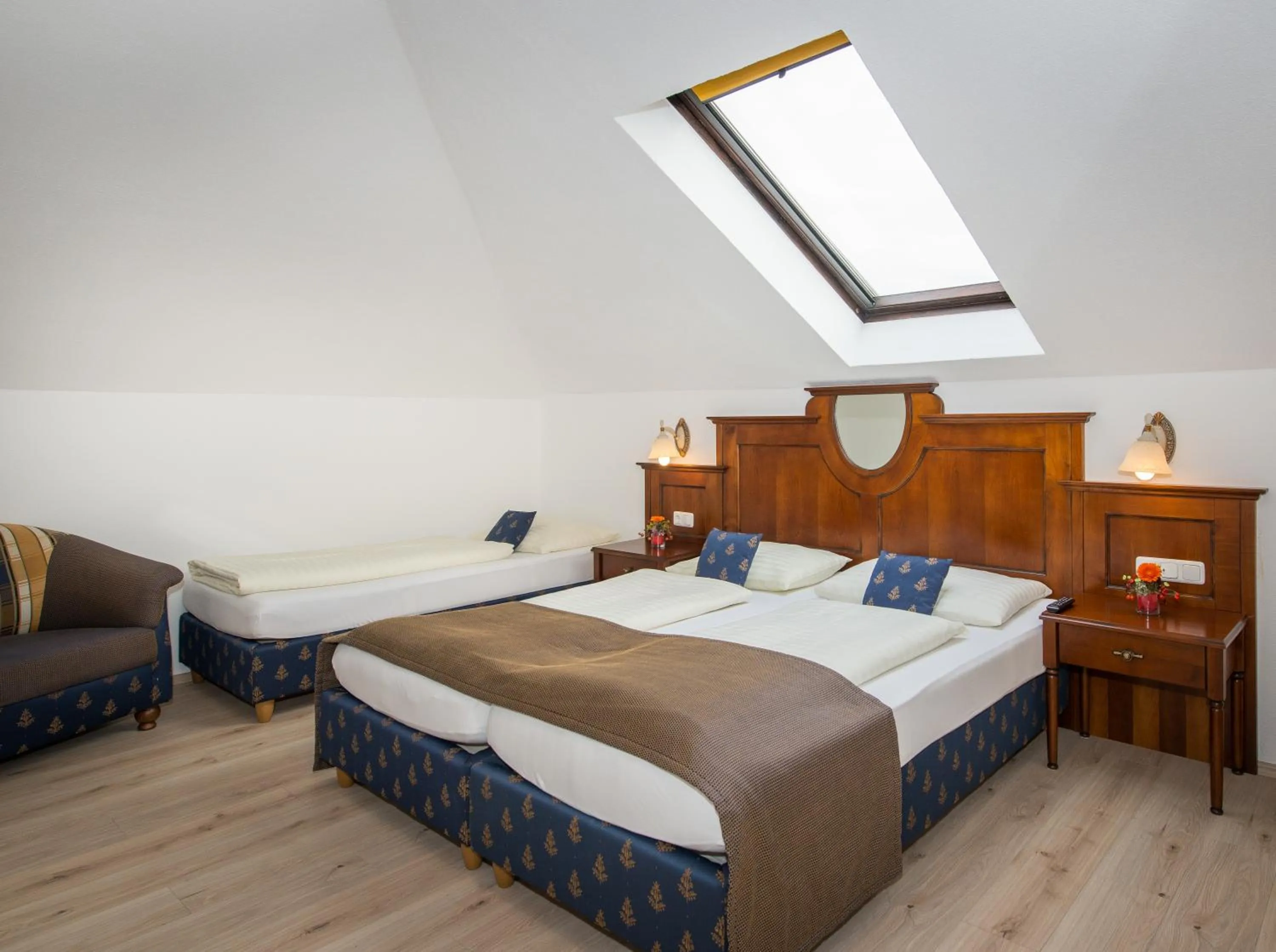 Bed in Hotel Bayrischer Hof