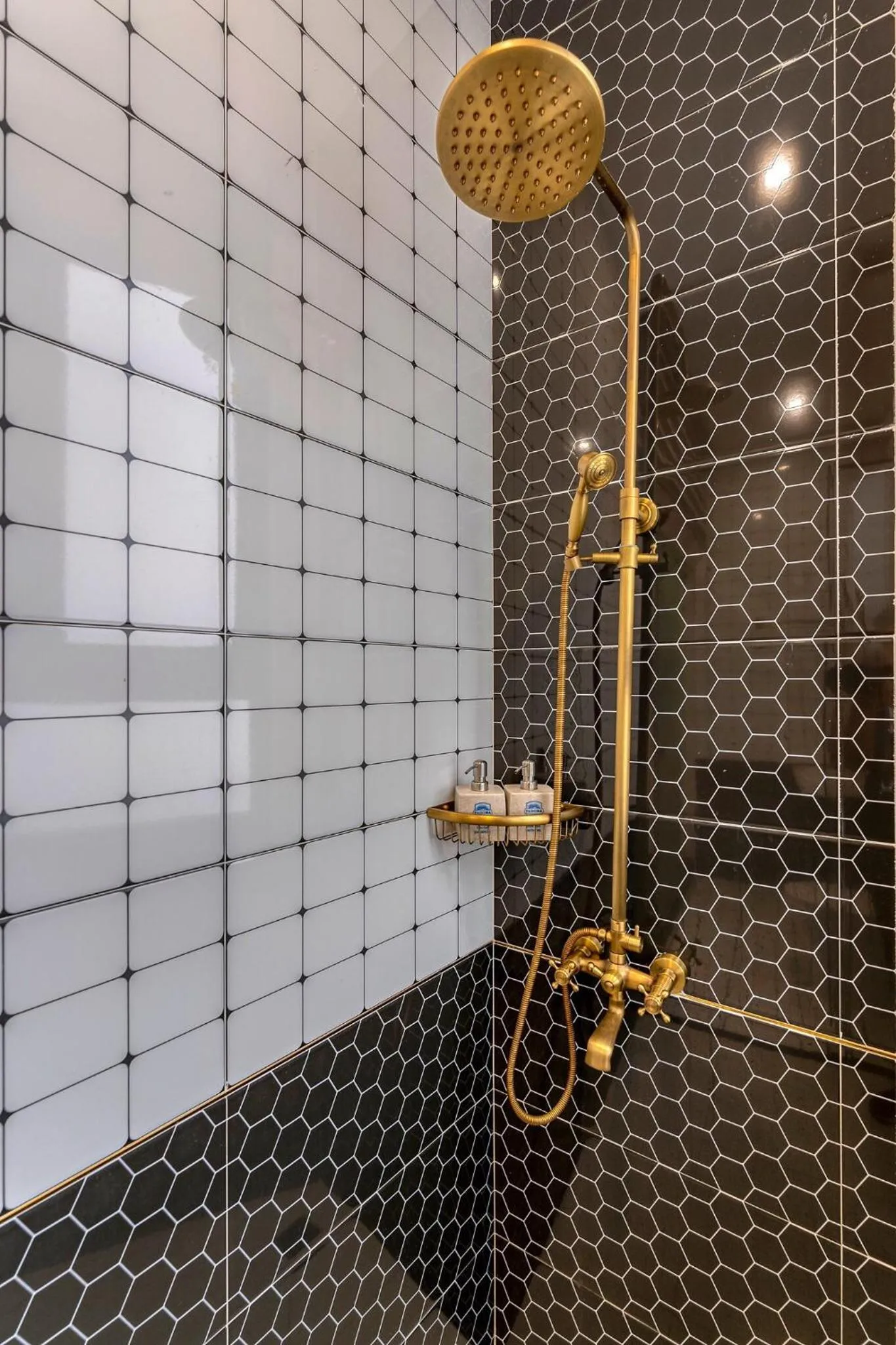 Shower in Padona Hotel
