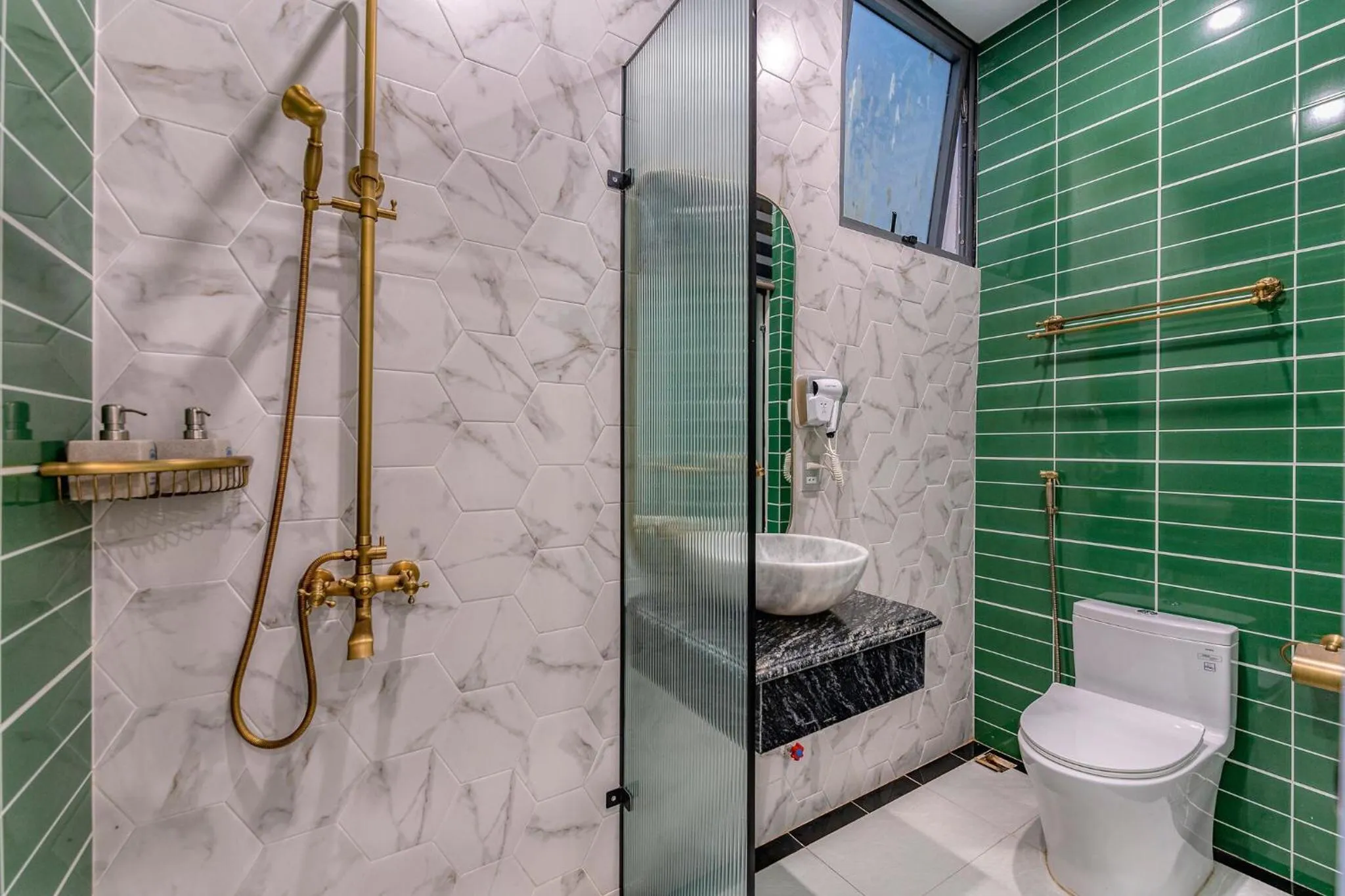 Toilet in Padona Hotel