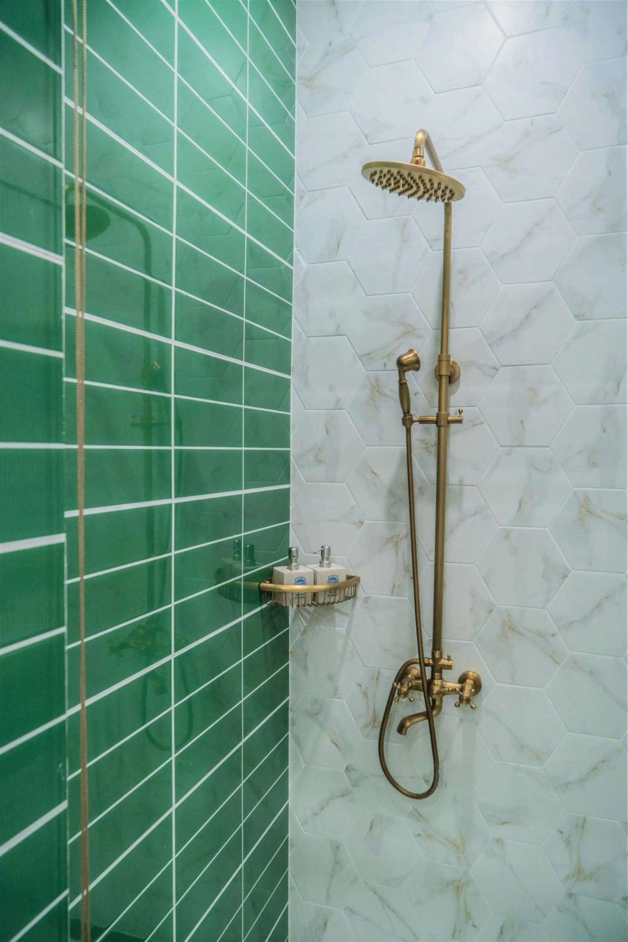 Shower in Padona Hotel