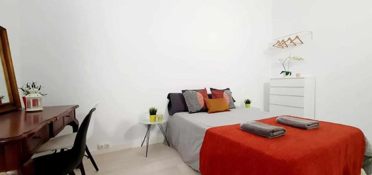 Bed in Hostal Urban Basic