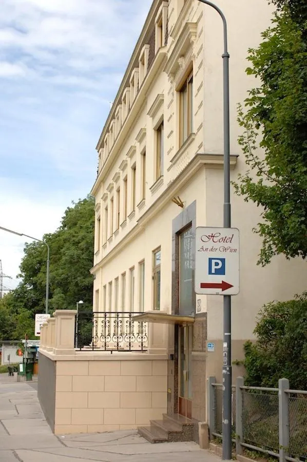 Facade/entrance in Hotel An Der Wien