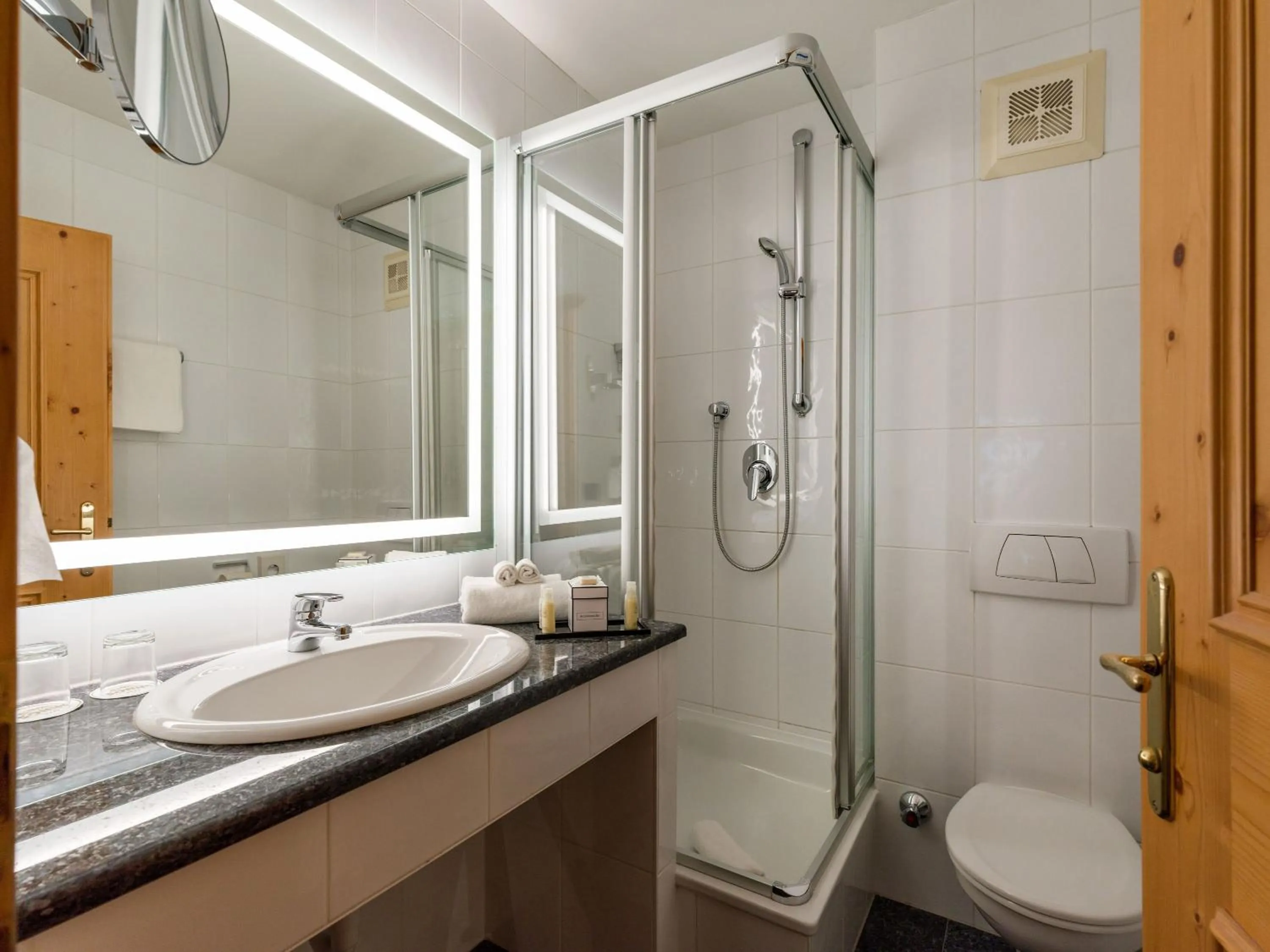 Shower in Hotel & Spa Sonne 4 Sterne Superior