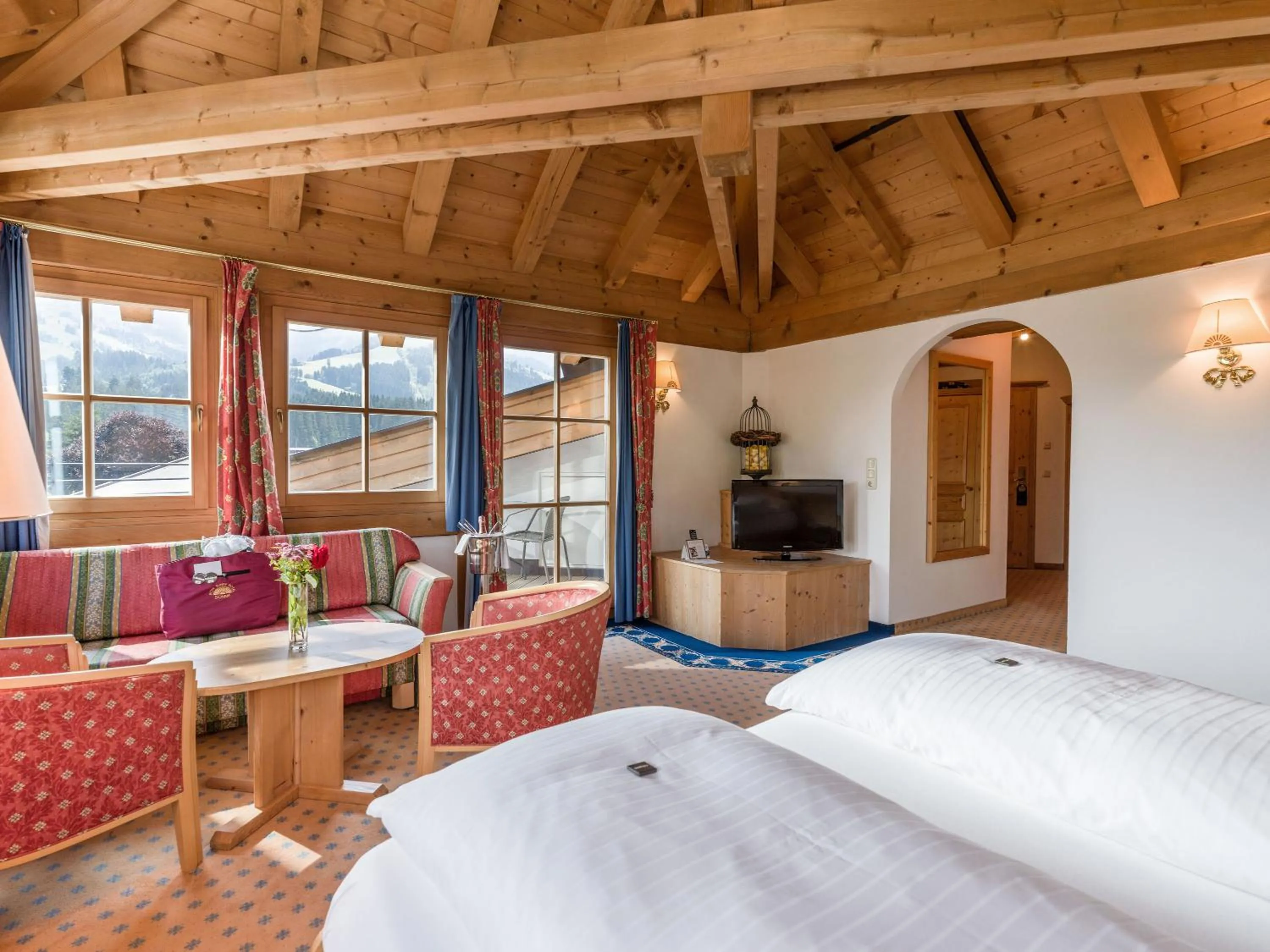 TV and multimedia, Bed in Hotel & Spa Sonne 4 Sterne Superior