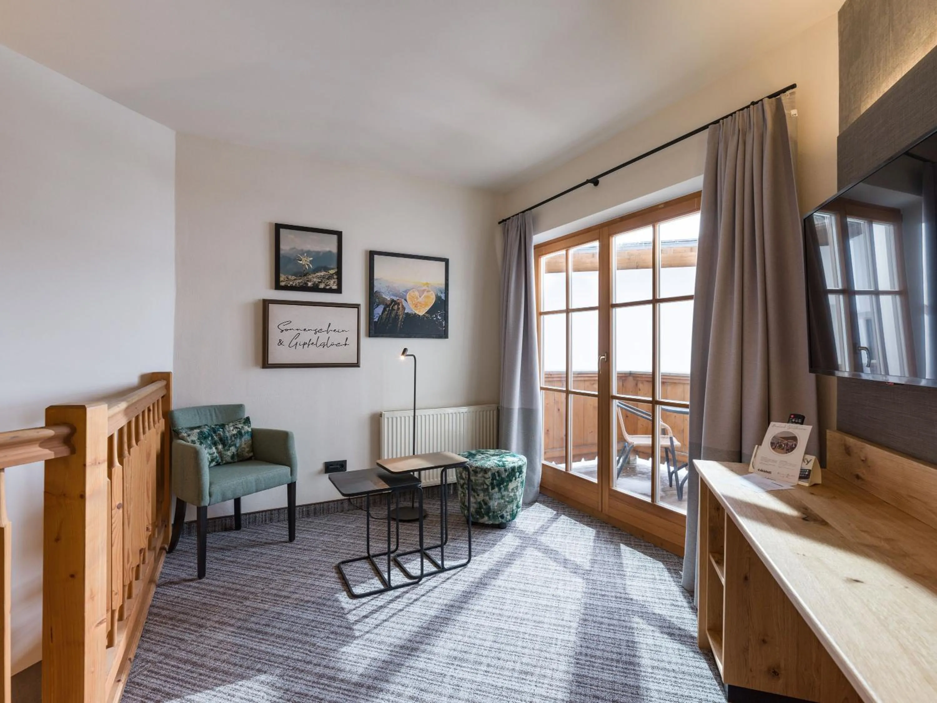 Balcony/Terrace, Bed in Hotel & Spa Sonne 4 Sterne Superior