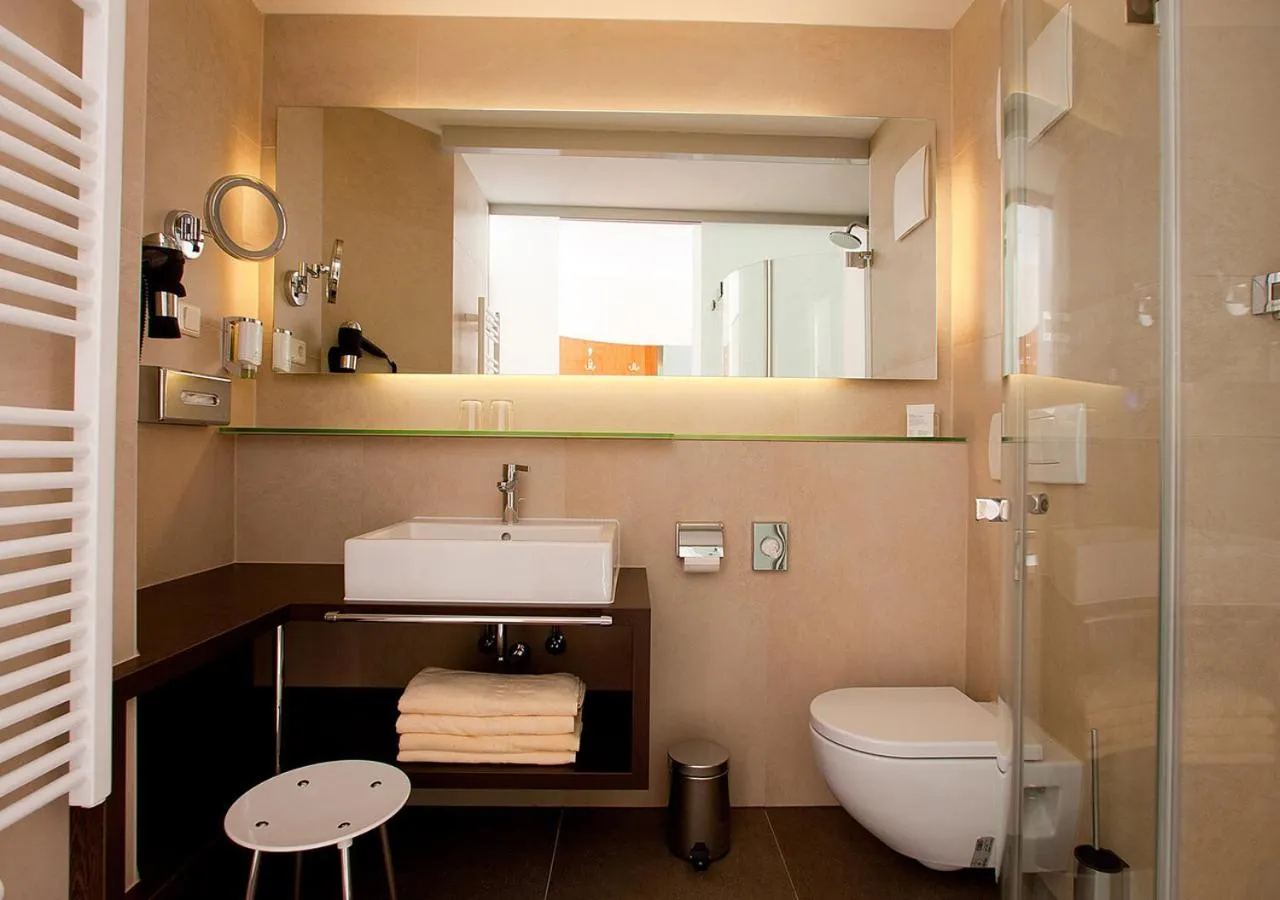 Shower in Hotel Stoiser