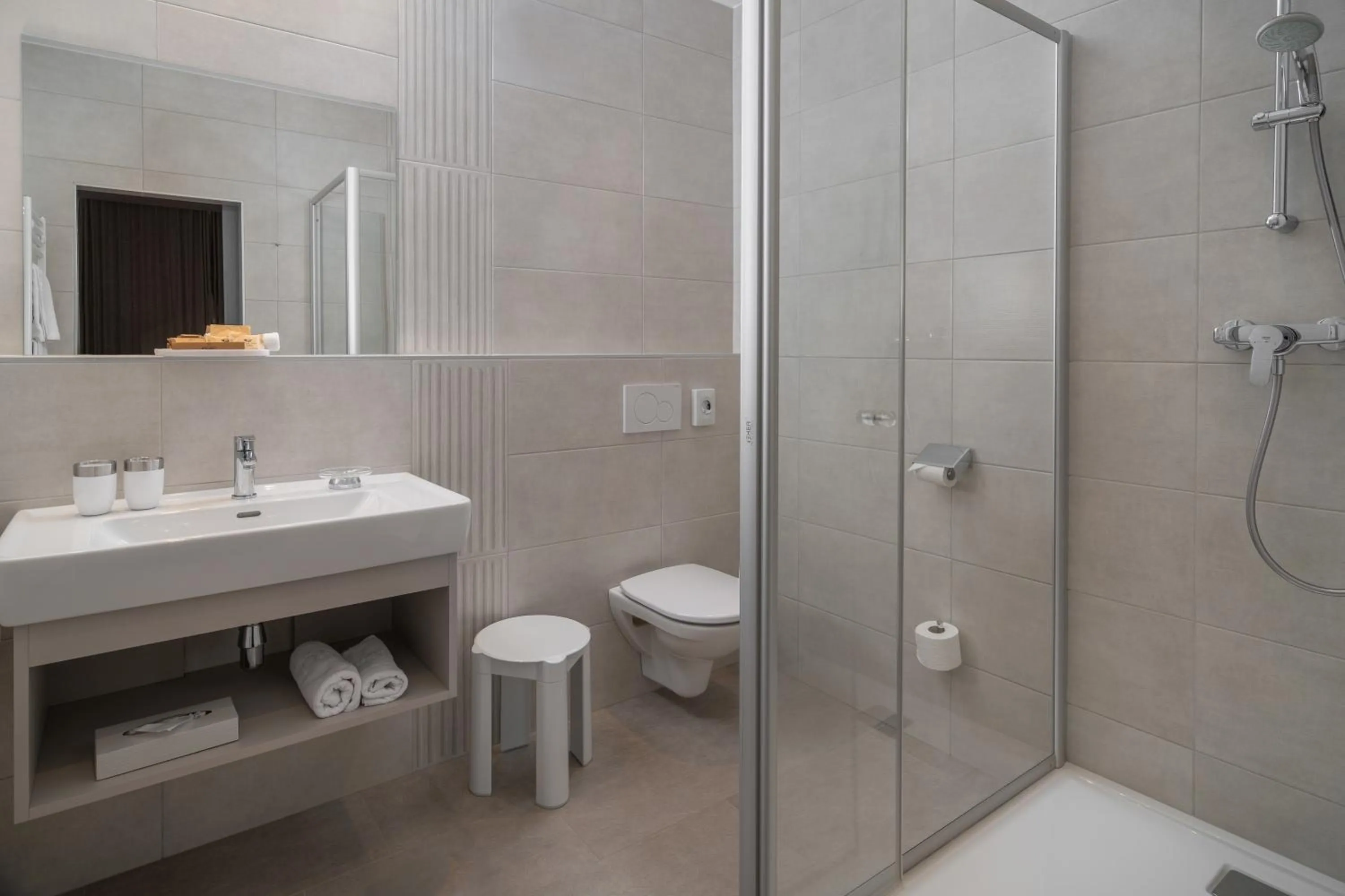 Bathroom in Hotel Post Wrann