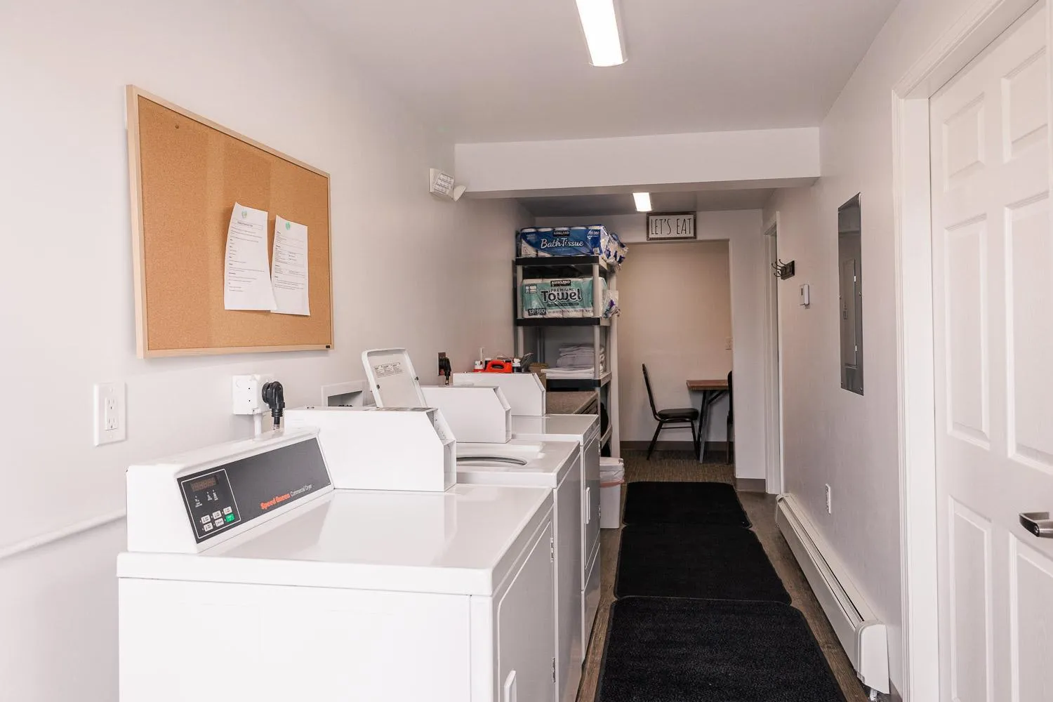 concierge in Alaska Frontier Inn