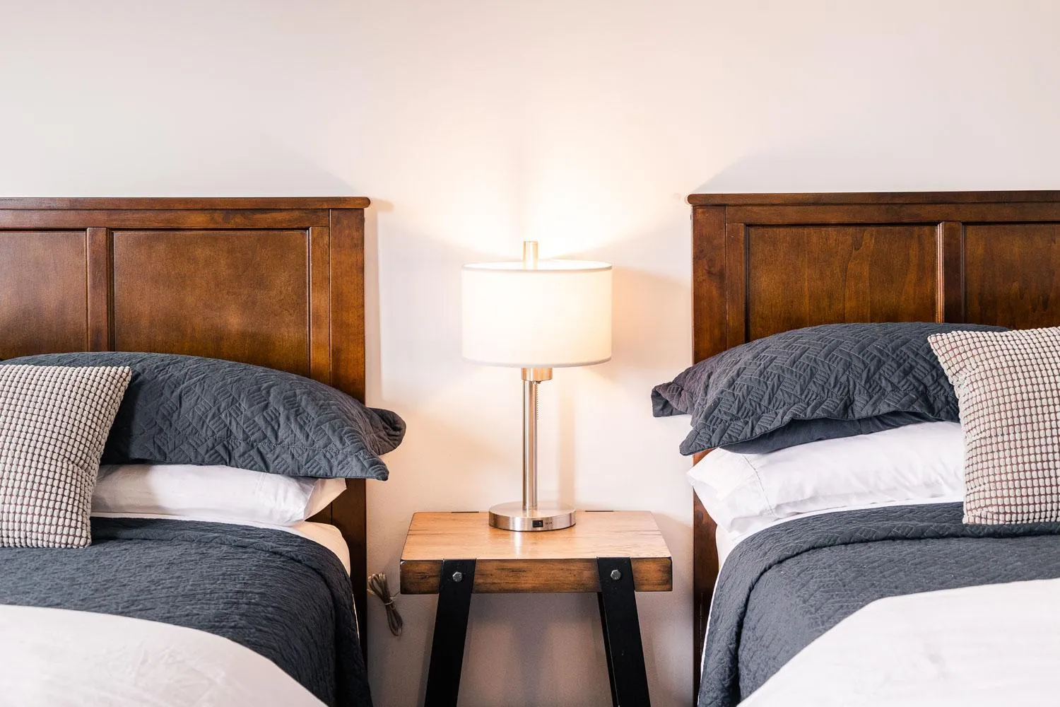 Bed in Alaska Frontier Inn