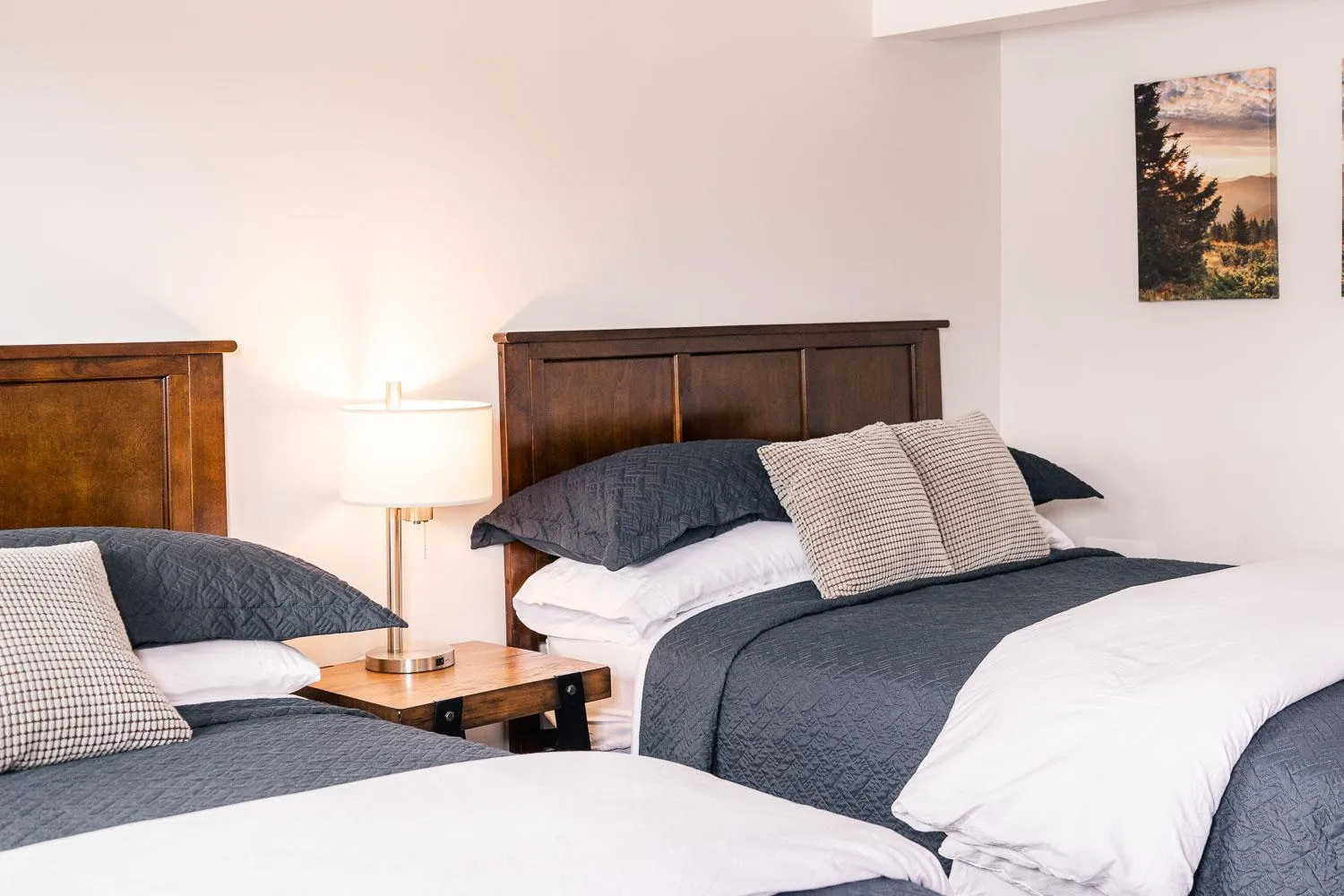 Bed in Alaska Frontier Inn