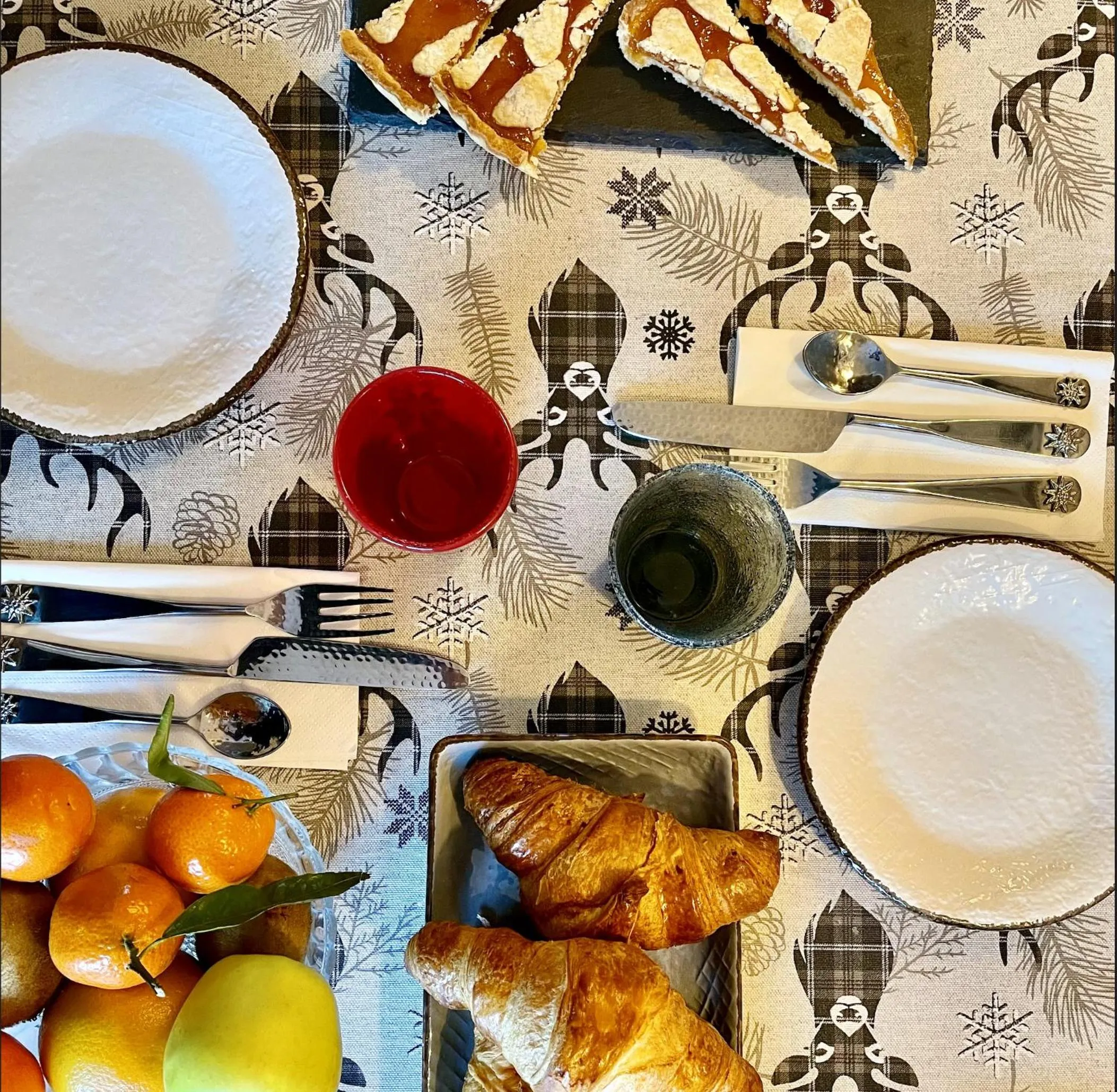 Breakfast in Rifugio Baita Gimont