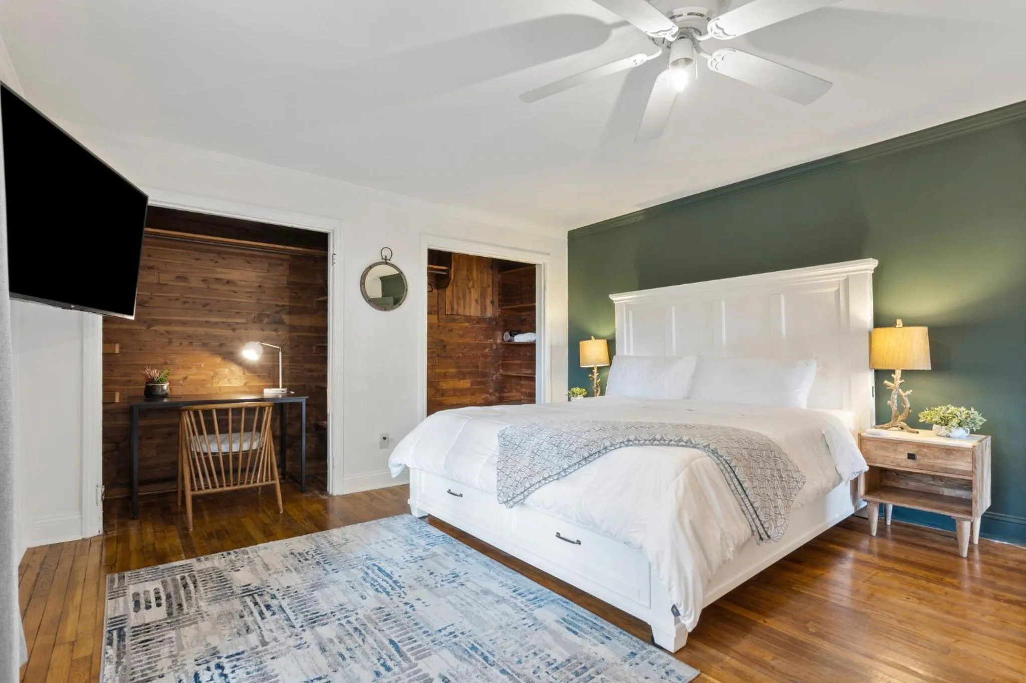 Bed in The Dobbs Atlanta Beltline - Luxury & Location, 1 Mile to Downtown Atlanta