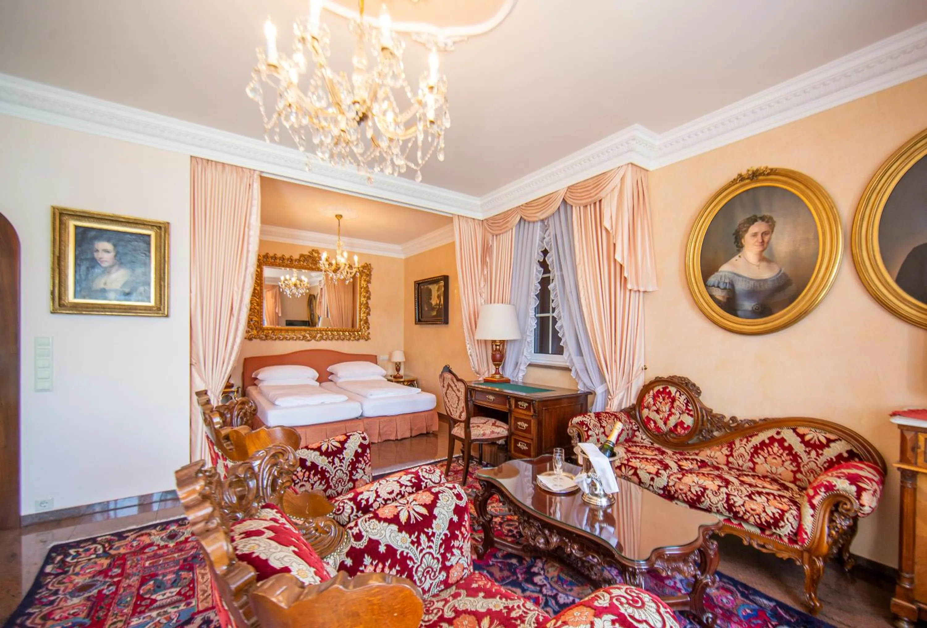 Photo of the whole room, Bed in Seehotel Porcia