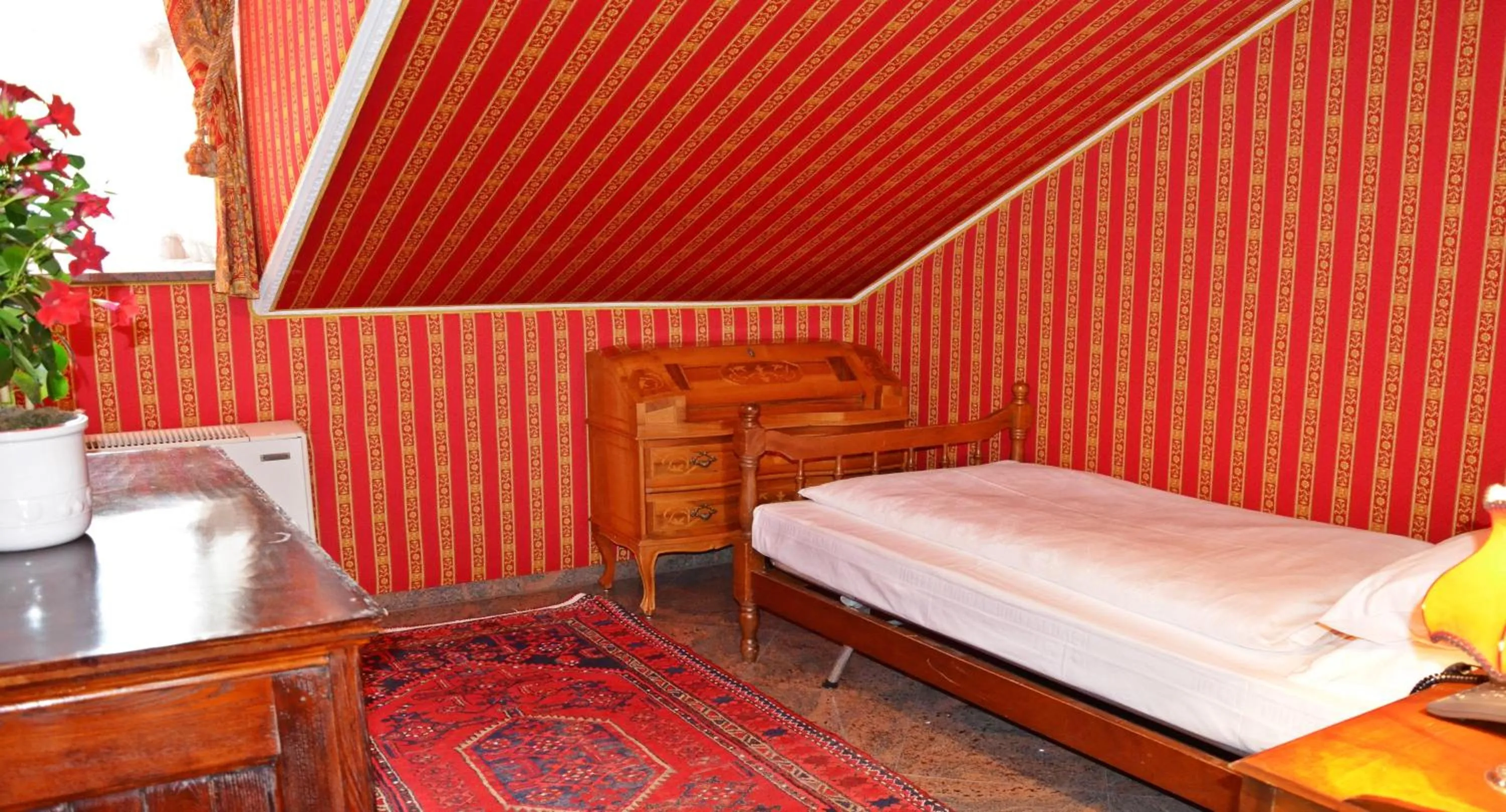 Day, Bed in Seehotel Porcia