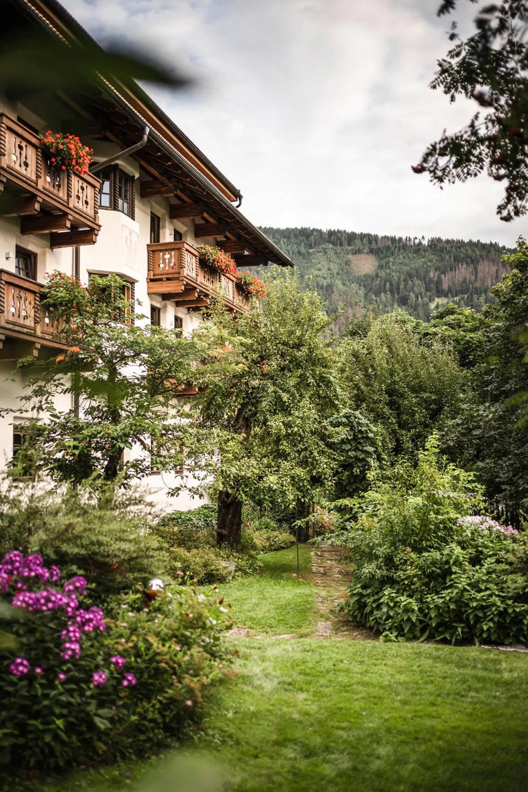 Property building in Strasserwirt - Ansitz zu Tirol