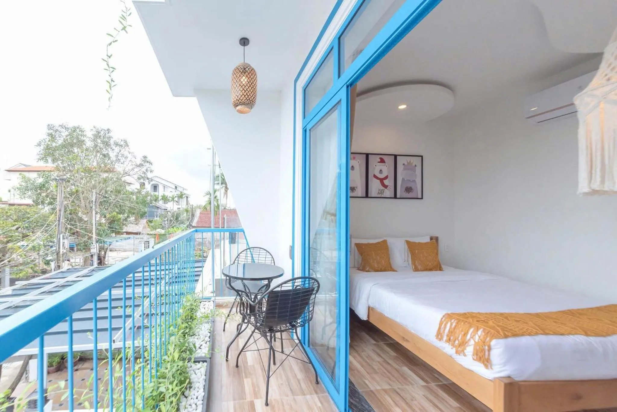 Bed in Lazy Bear Villa By The Little Hoi An