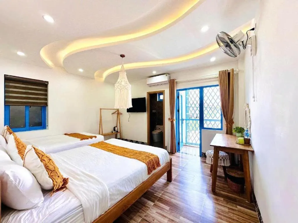 Bed in Lazy Bear Villa By The Little Hoi An