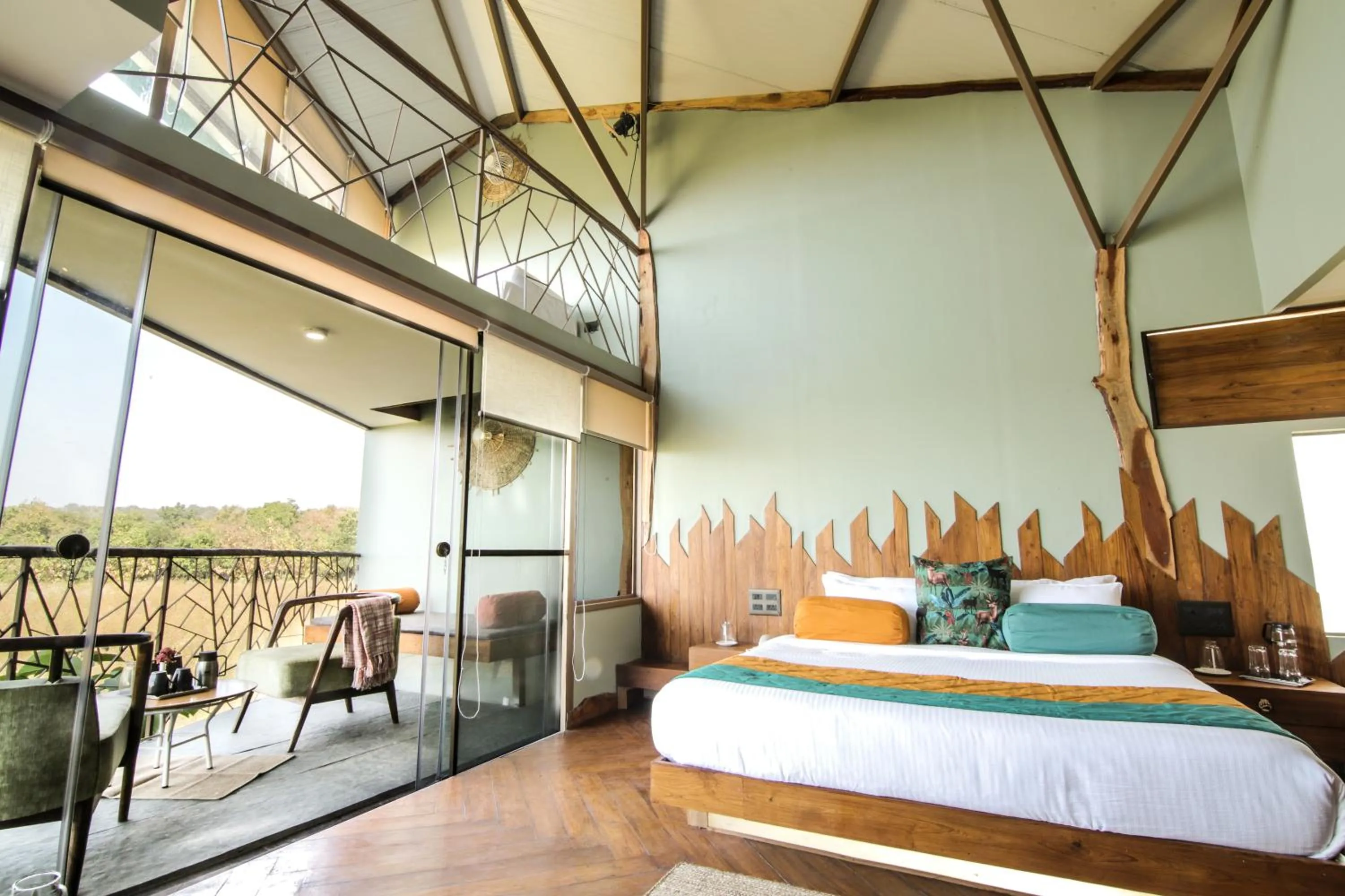 Photo of the whole room, Bed in Tadoba Jungle Camp