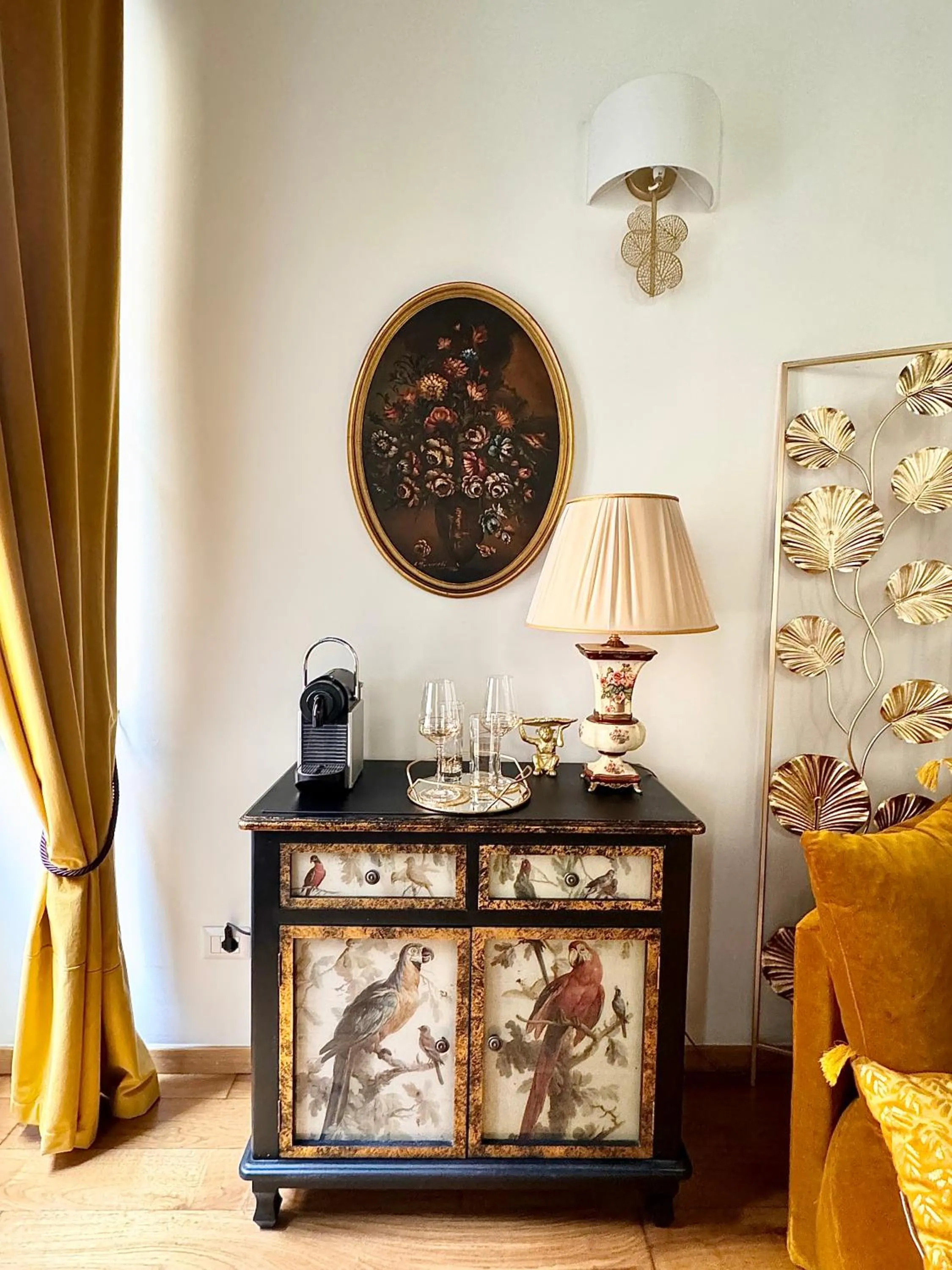 Living room in Via della Scala Suite