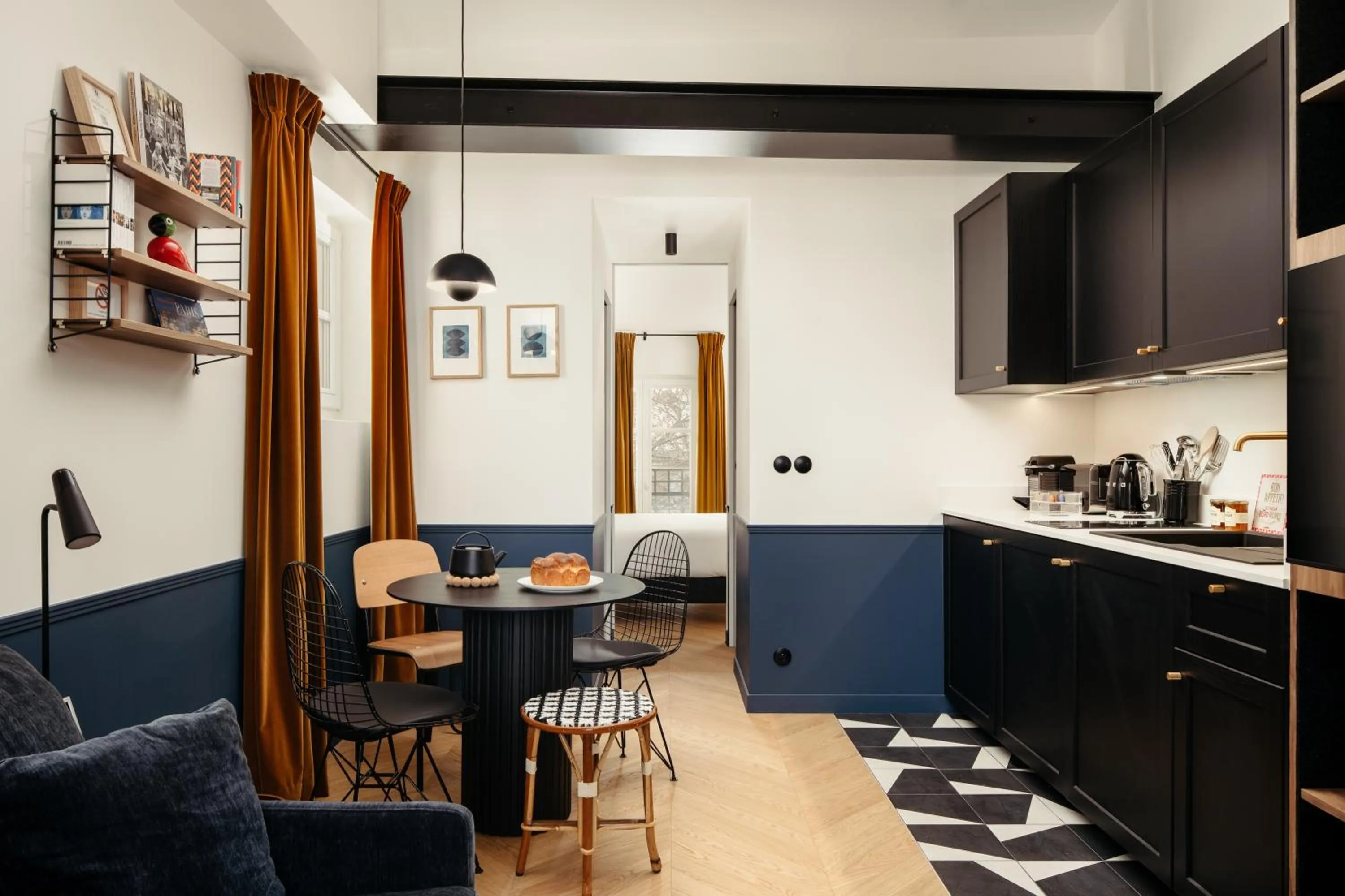 Kitchen or kitchenette in My Maison In Paris Montmartre