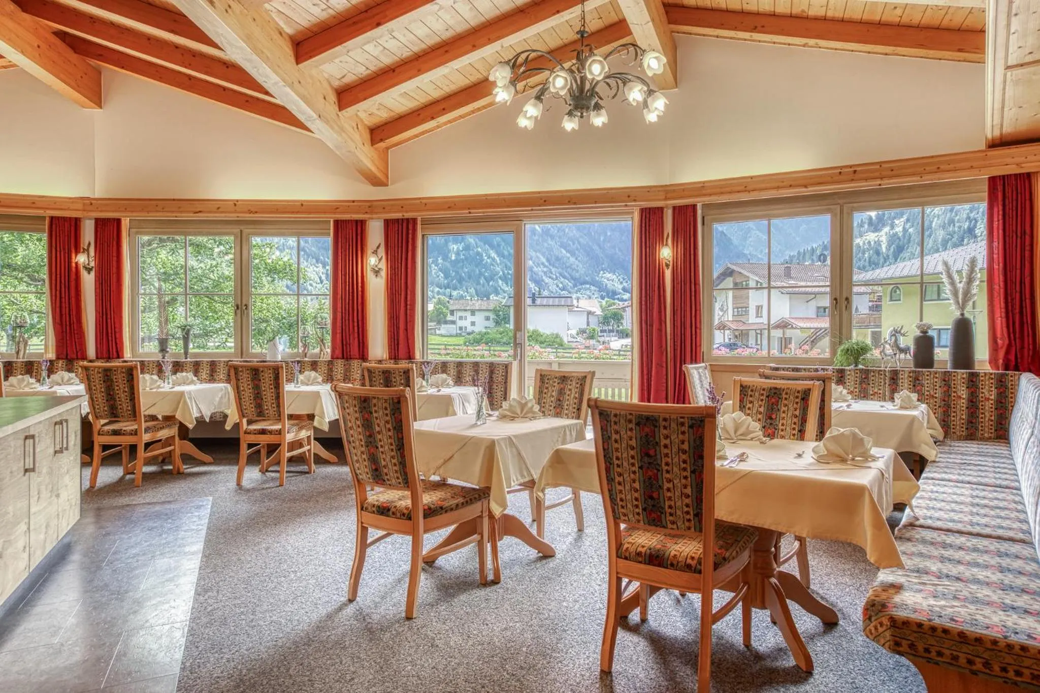 Restaurant/places to eat in Hotel Jägerhof