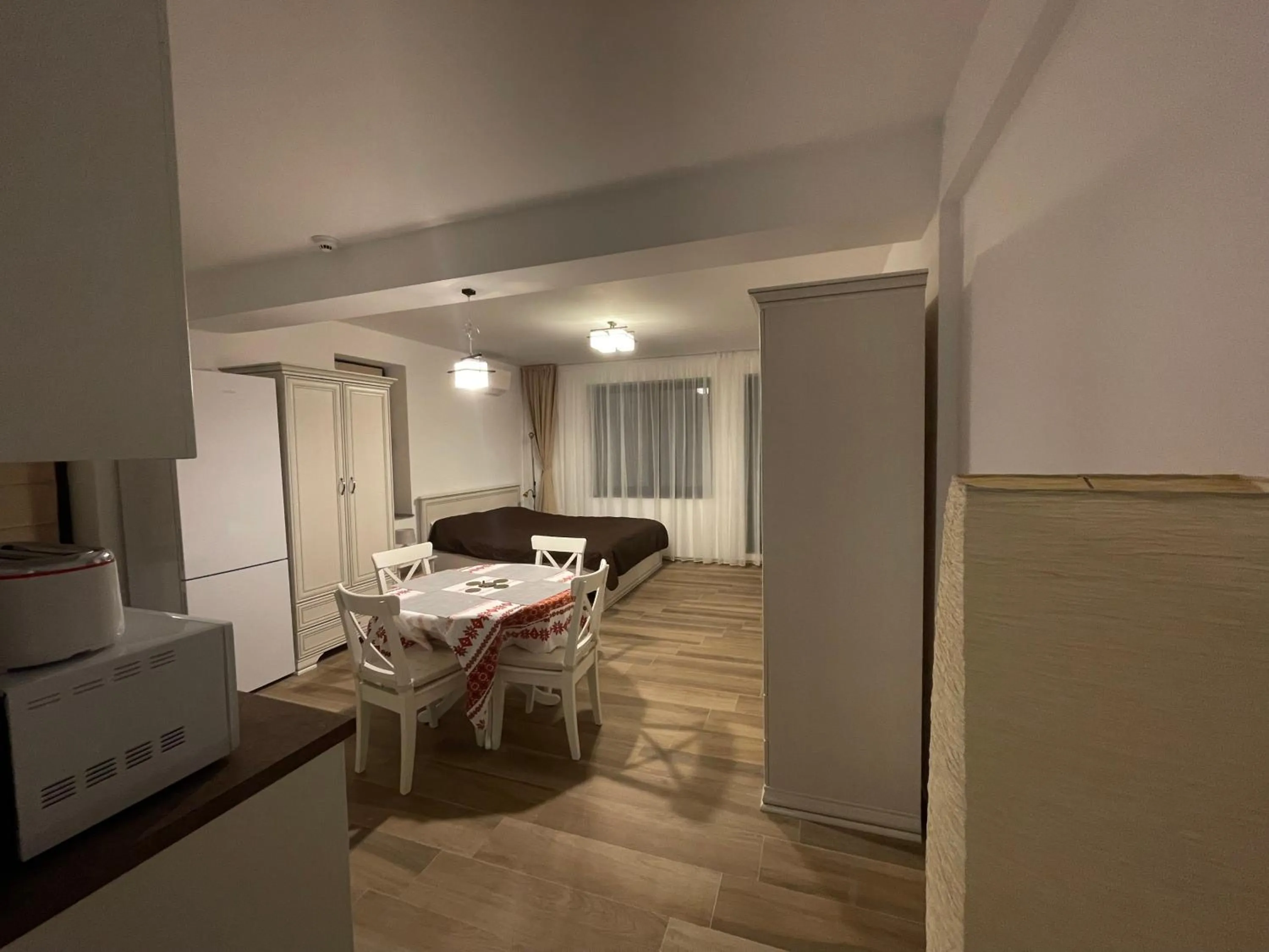 Dining area in Iarca Inn