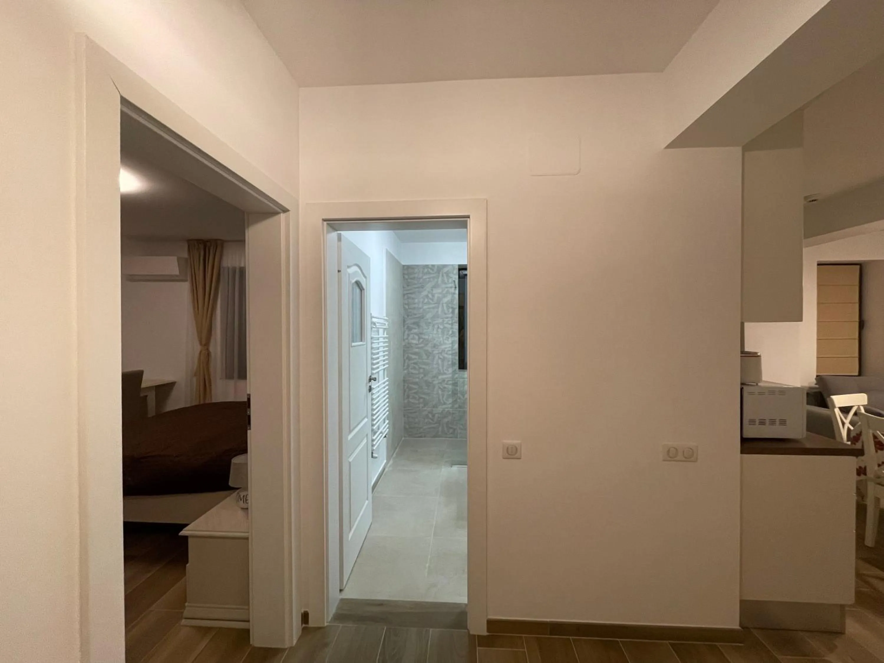 Facade/entrance in Iarca Inn