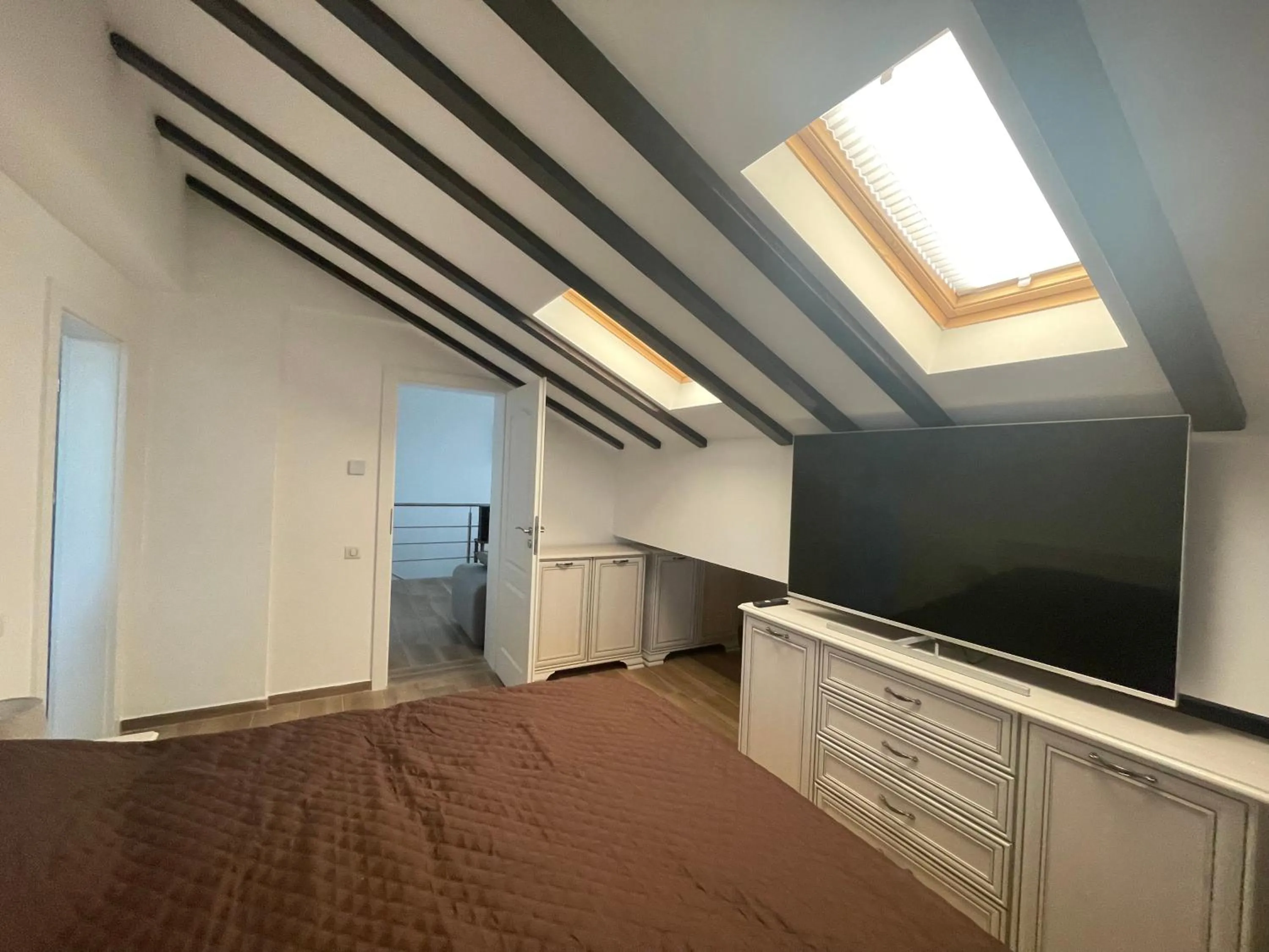 Bedroom in Iarca Inn