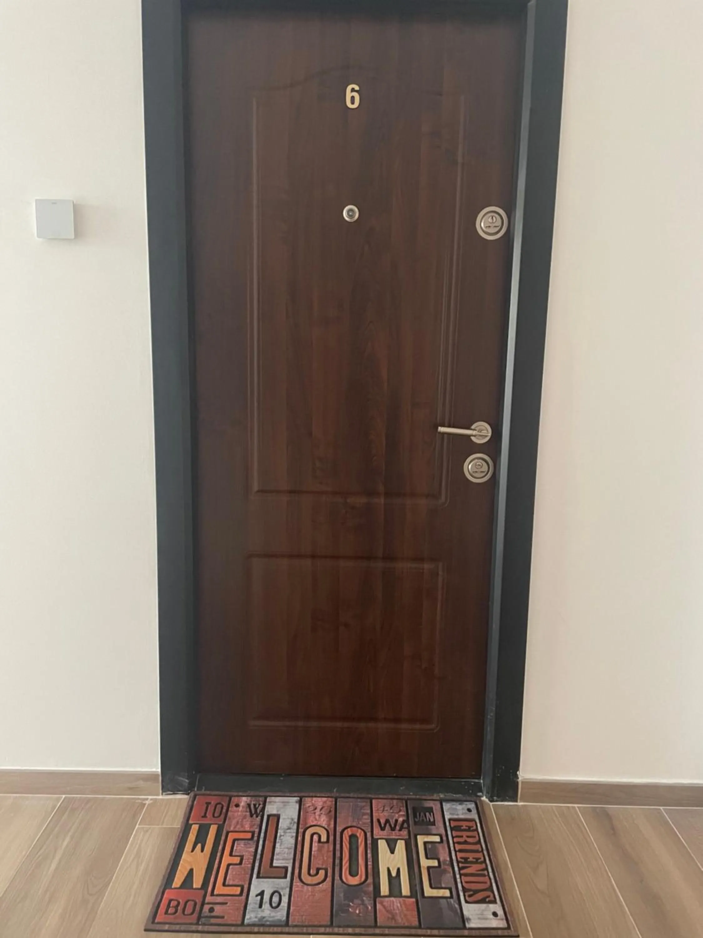 Facade/entrance in Iarca Inn