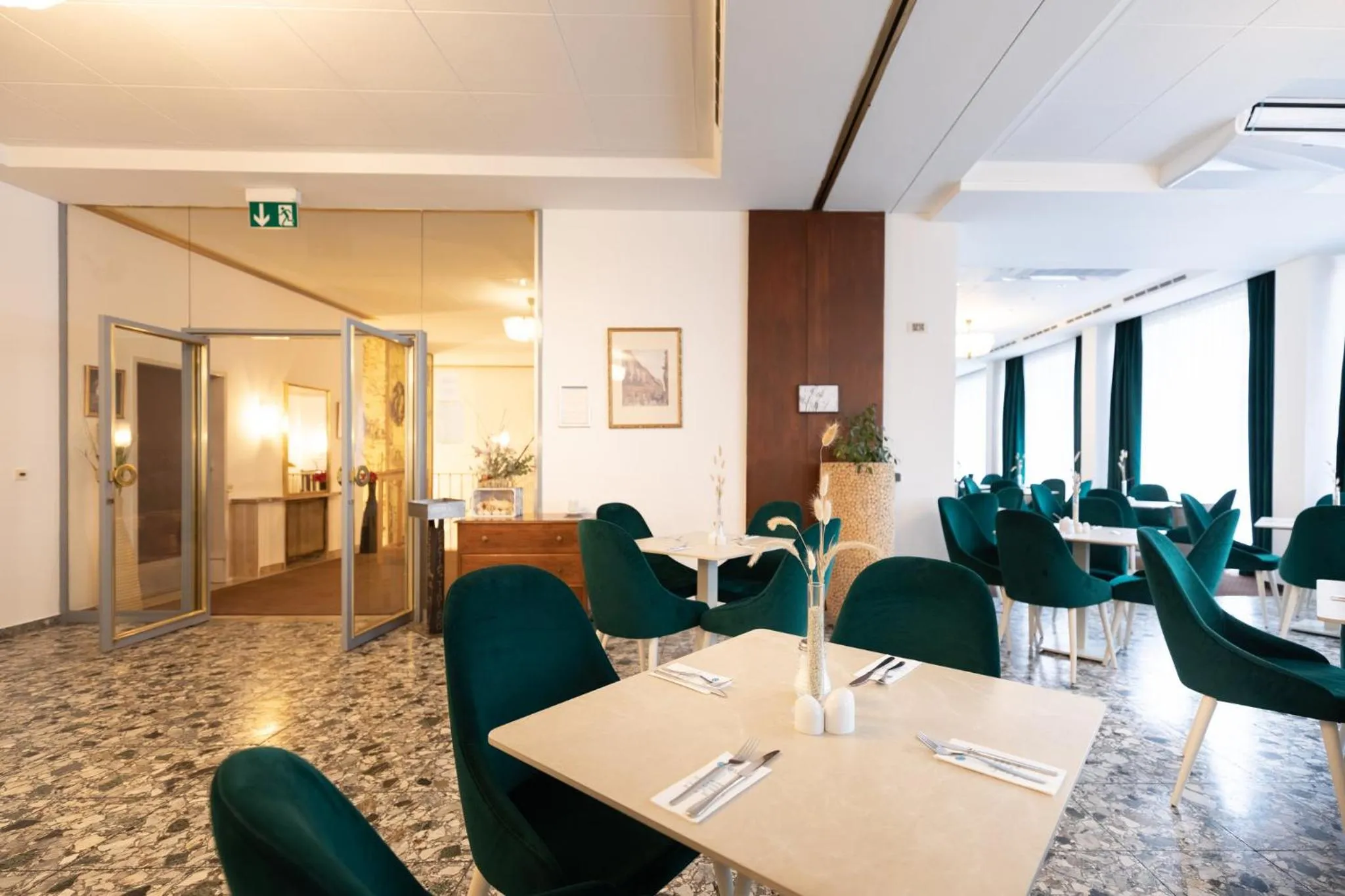 Breakfast in Garner Hotel Vienna - Prinz Eugen by IHG