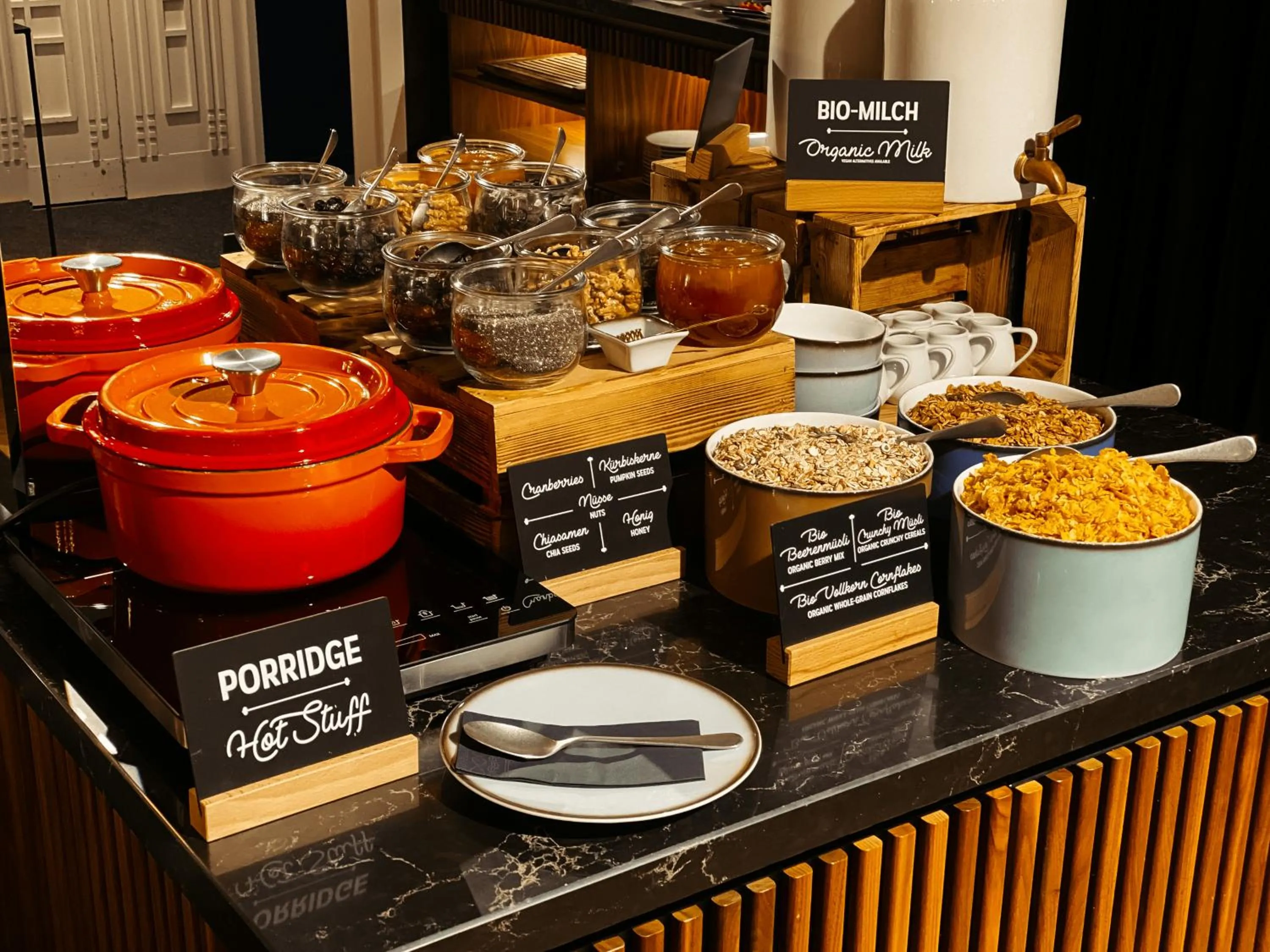 Breakfast in Hotel Schani Salon