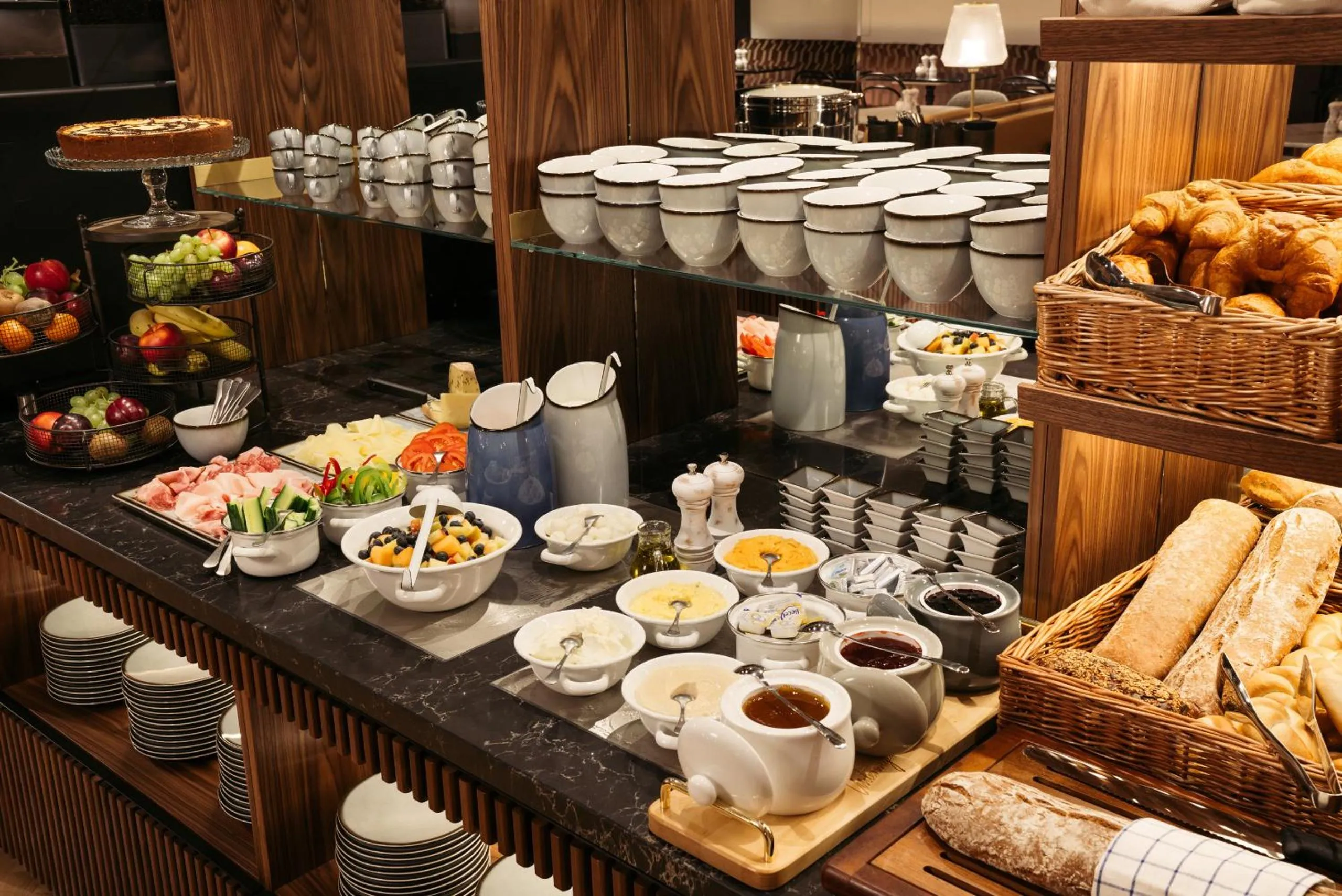 Breakfast in Hotel Schani Salon