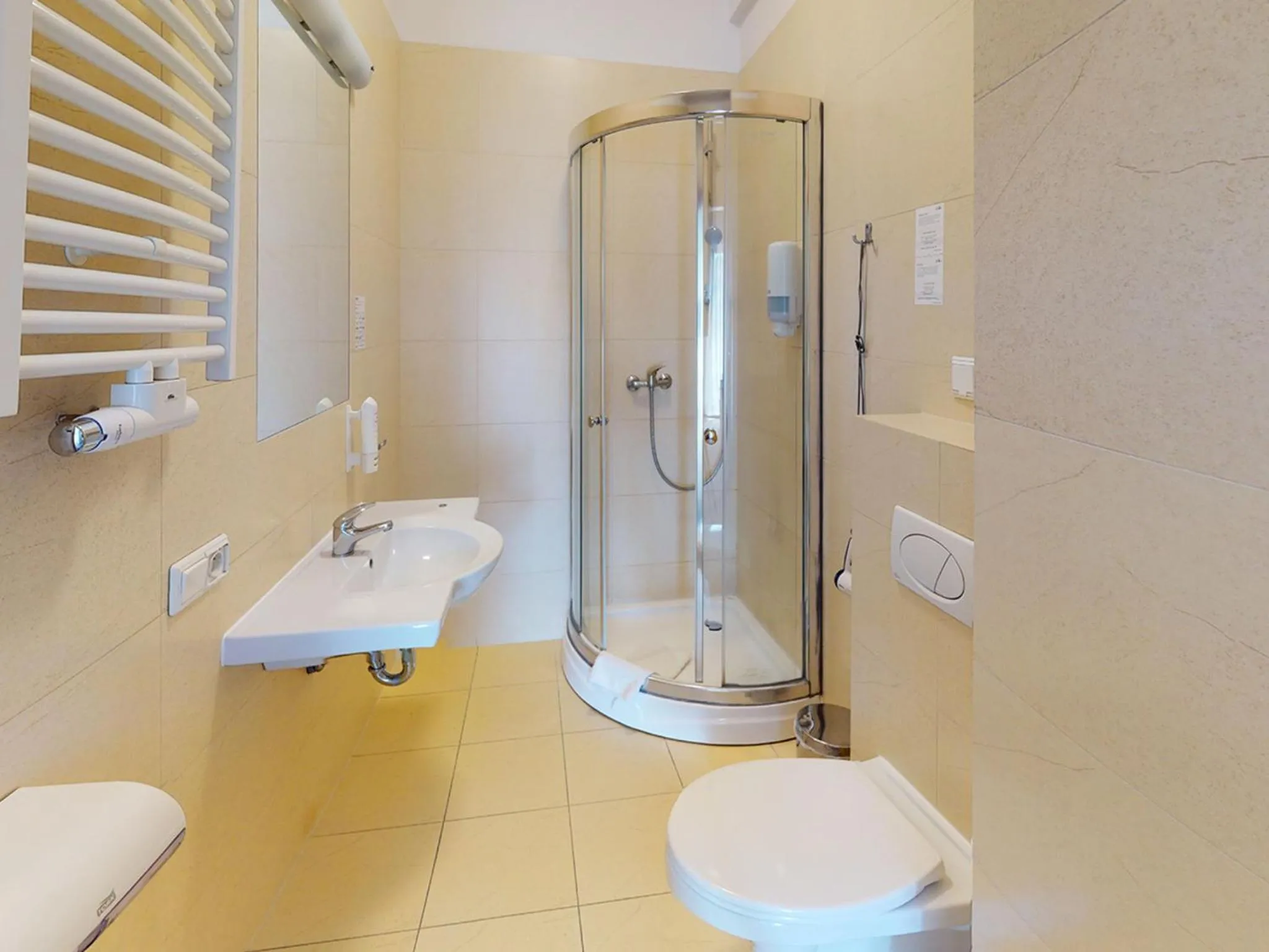 Toilet in Sentoza Sopot