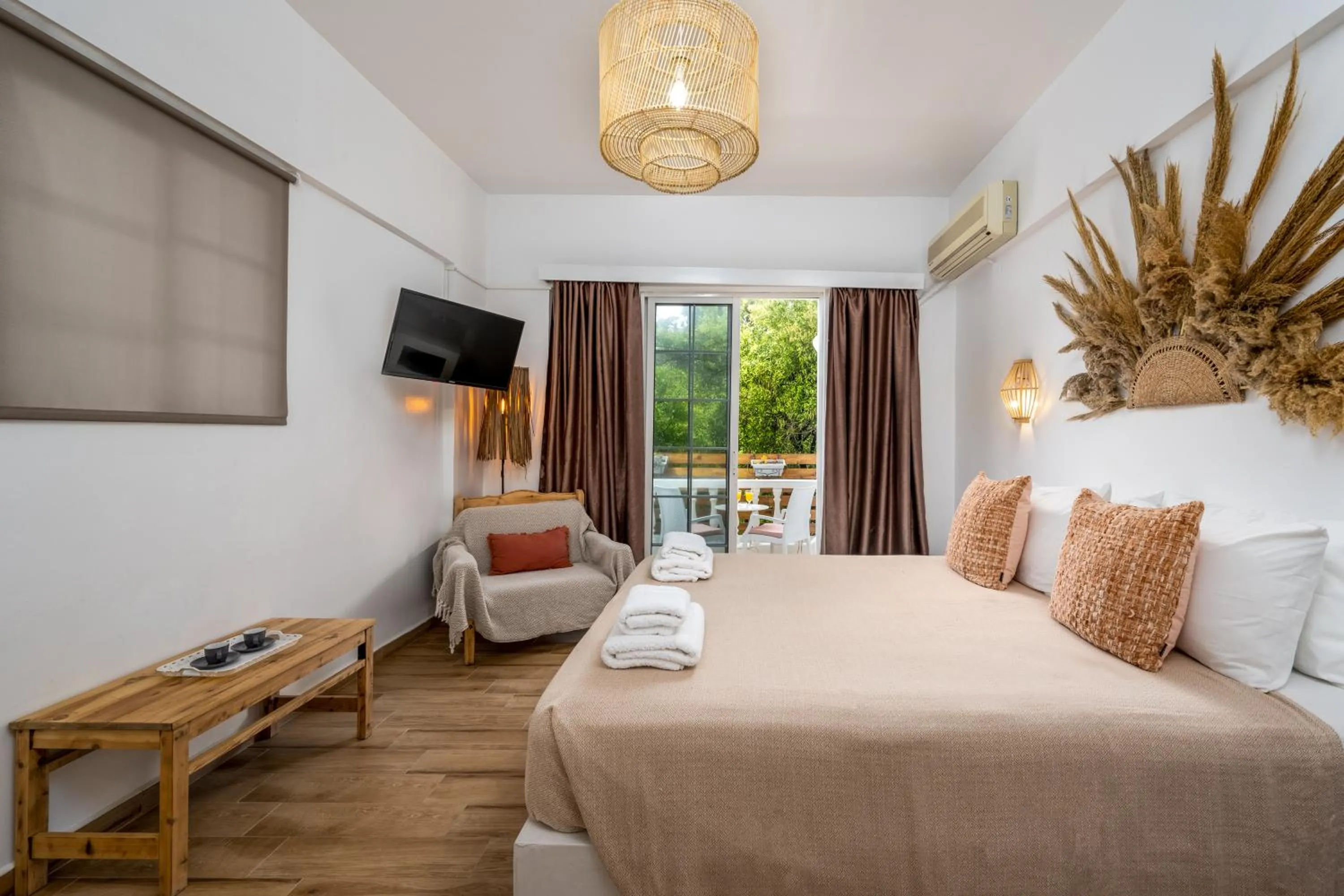 Bedroom, Bed in Afroditi Superior Apartments