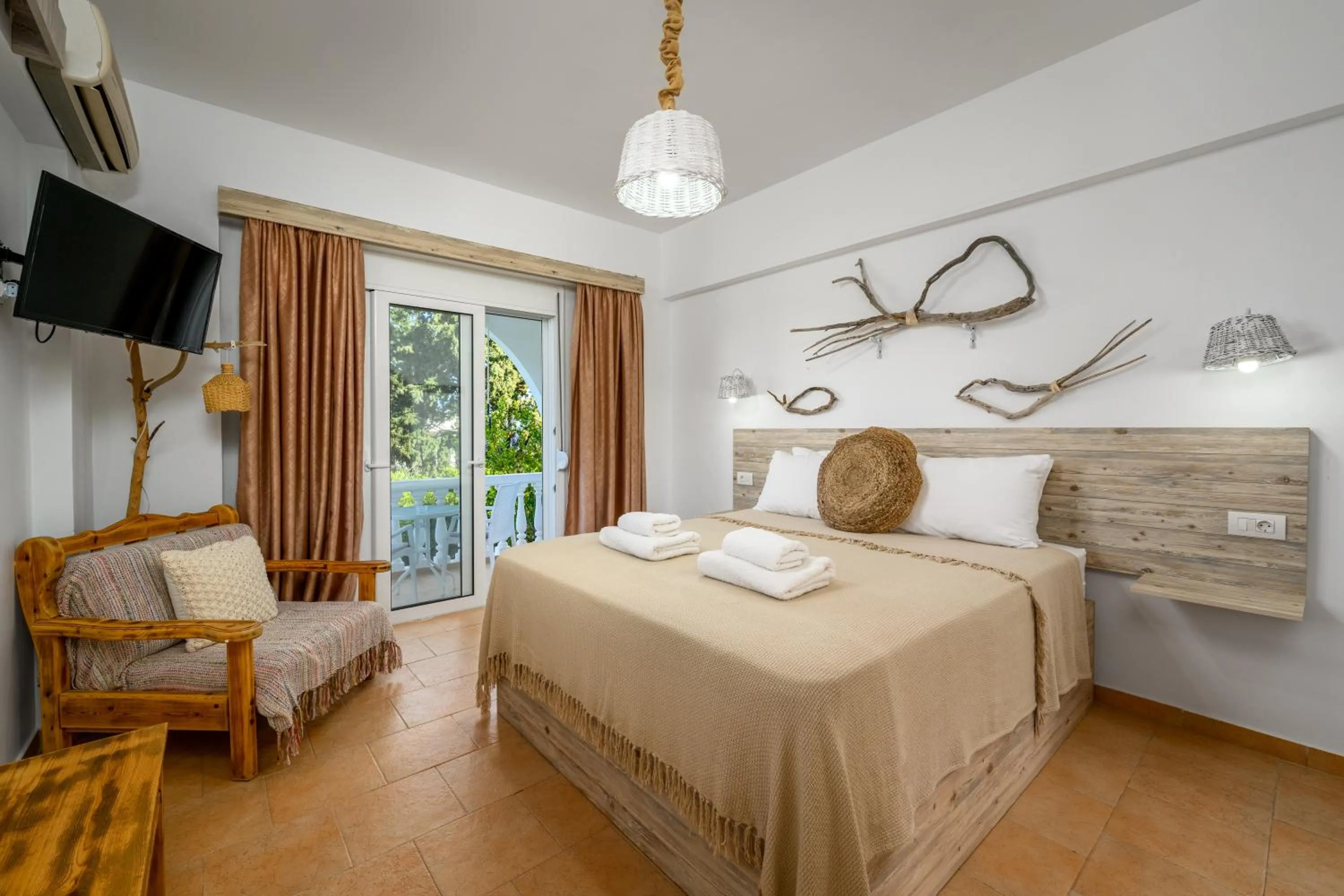 Bedroom, Bed in Afroditi Superior Apartments